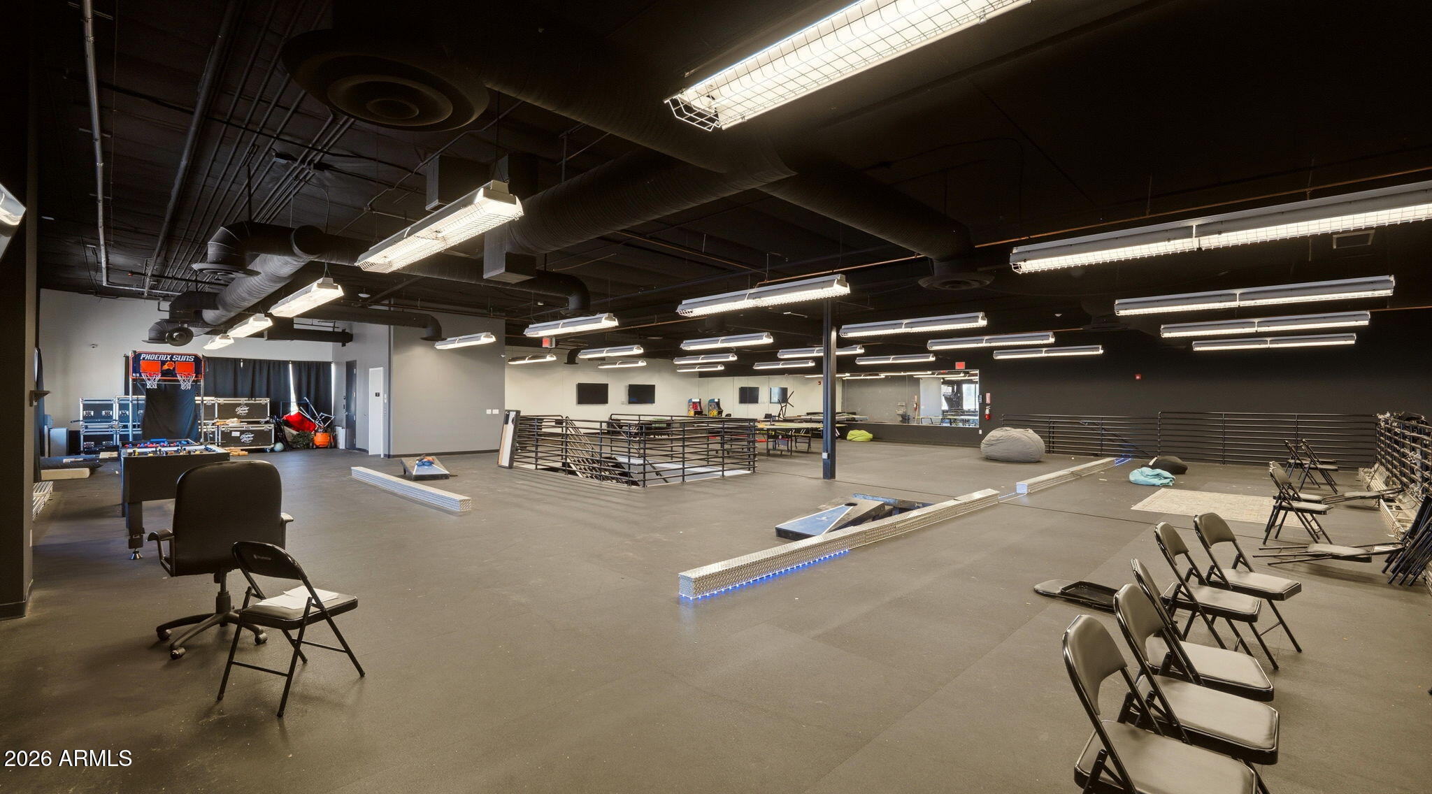SURPRISE POINTE SOUTH LOT 2 REPLAT - Commercial Sale