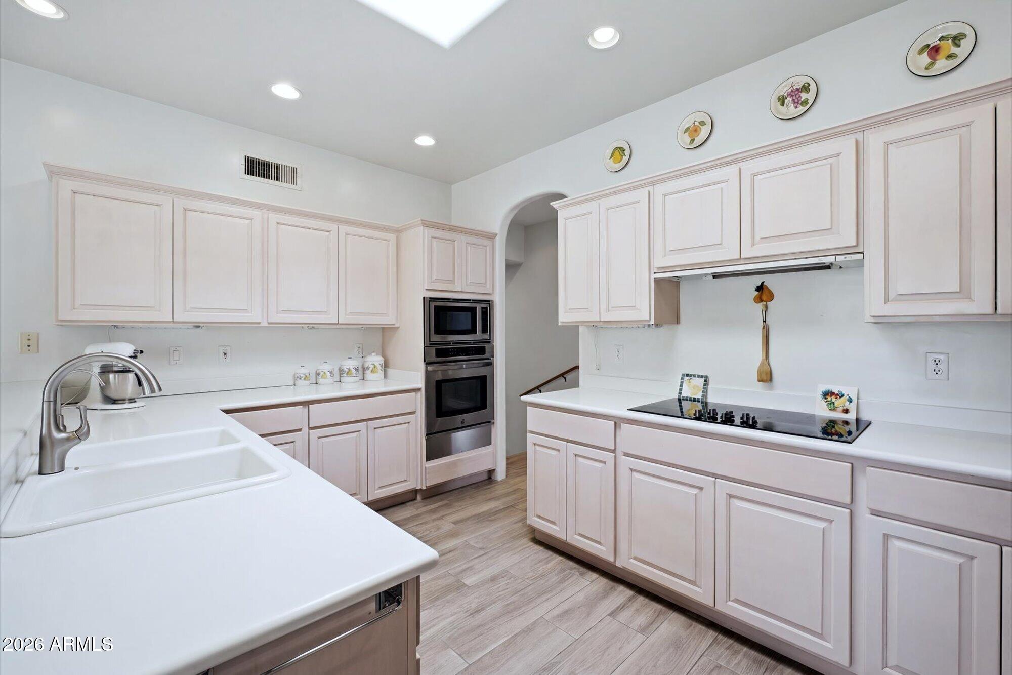 FOUNTAIN HILLS AZ FP 509 LOT 1-46 TR A-C - Residential