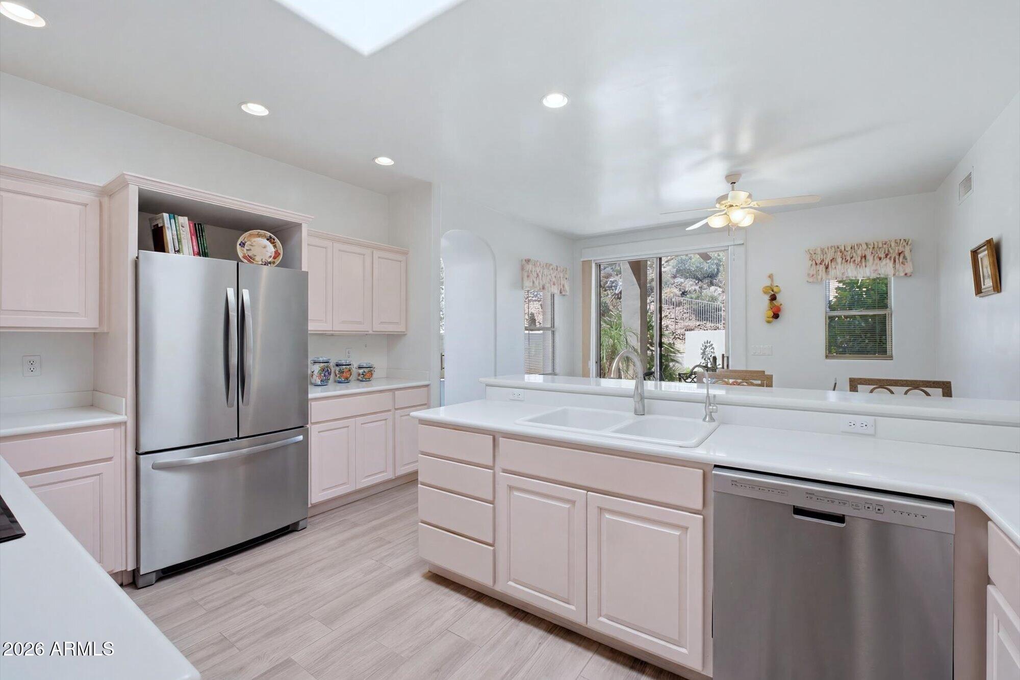 FOUNTAIN HILLS AZ FP 509 LOT 1-46 TR A-C - Residential