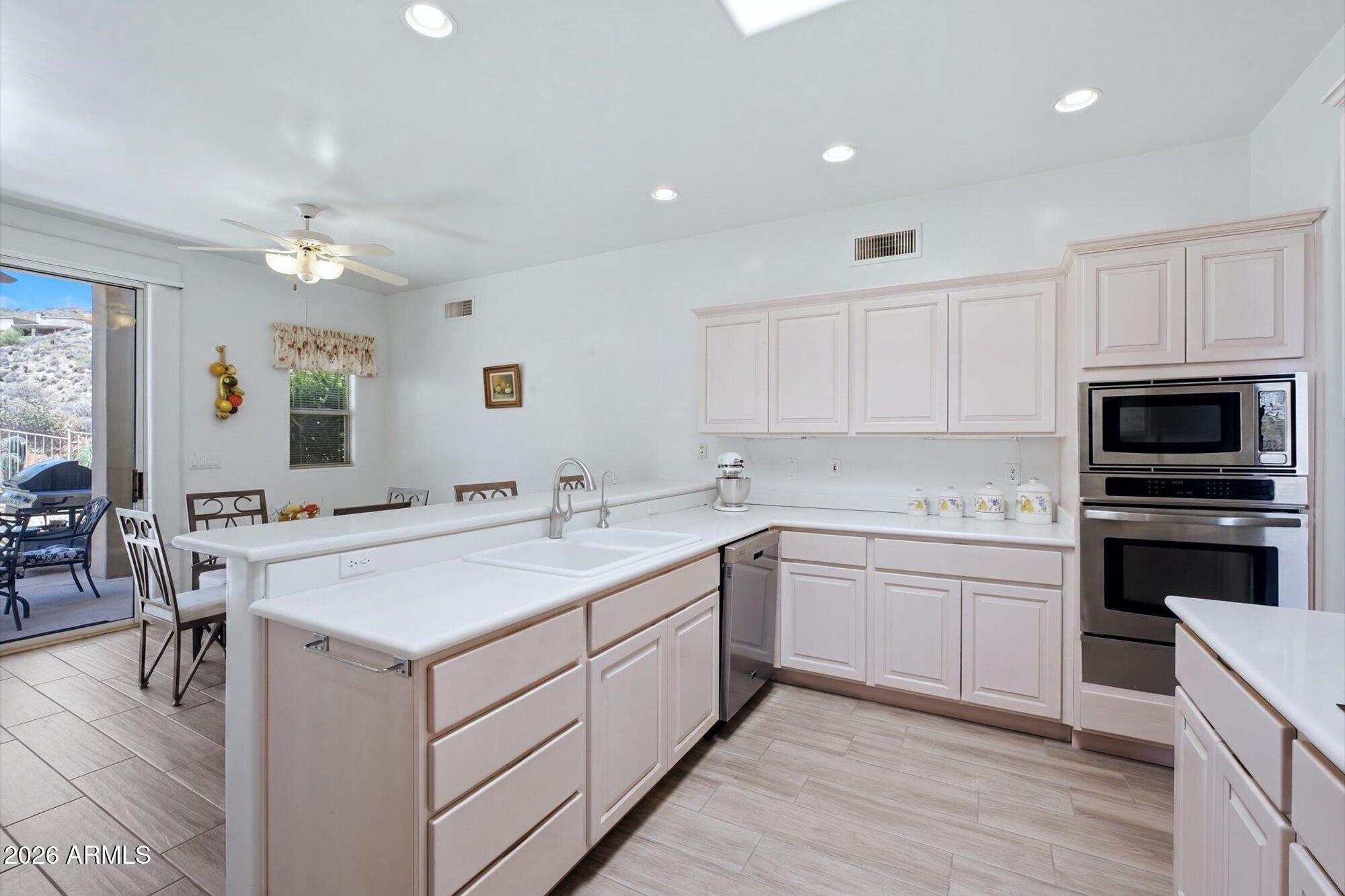 FOUNTAIN HILLS AZ FP 509 LOT 1-46 TR A-C - Residential
