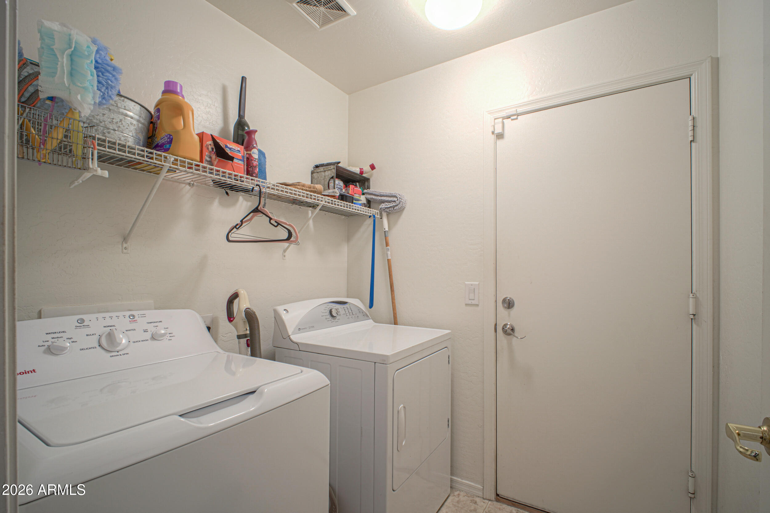 SENITA UNIT 1 - Residential