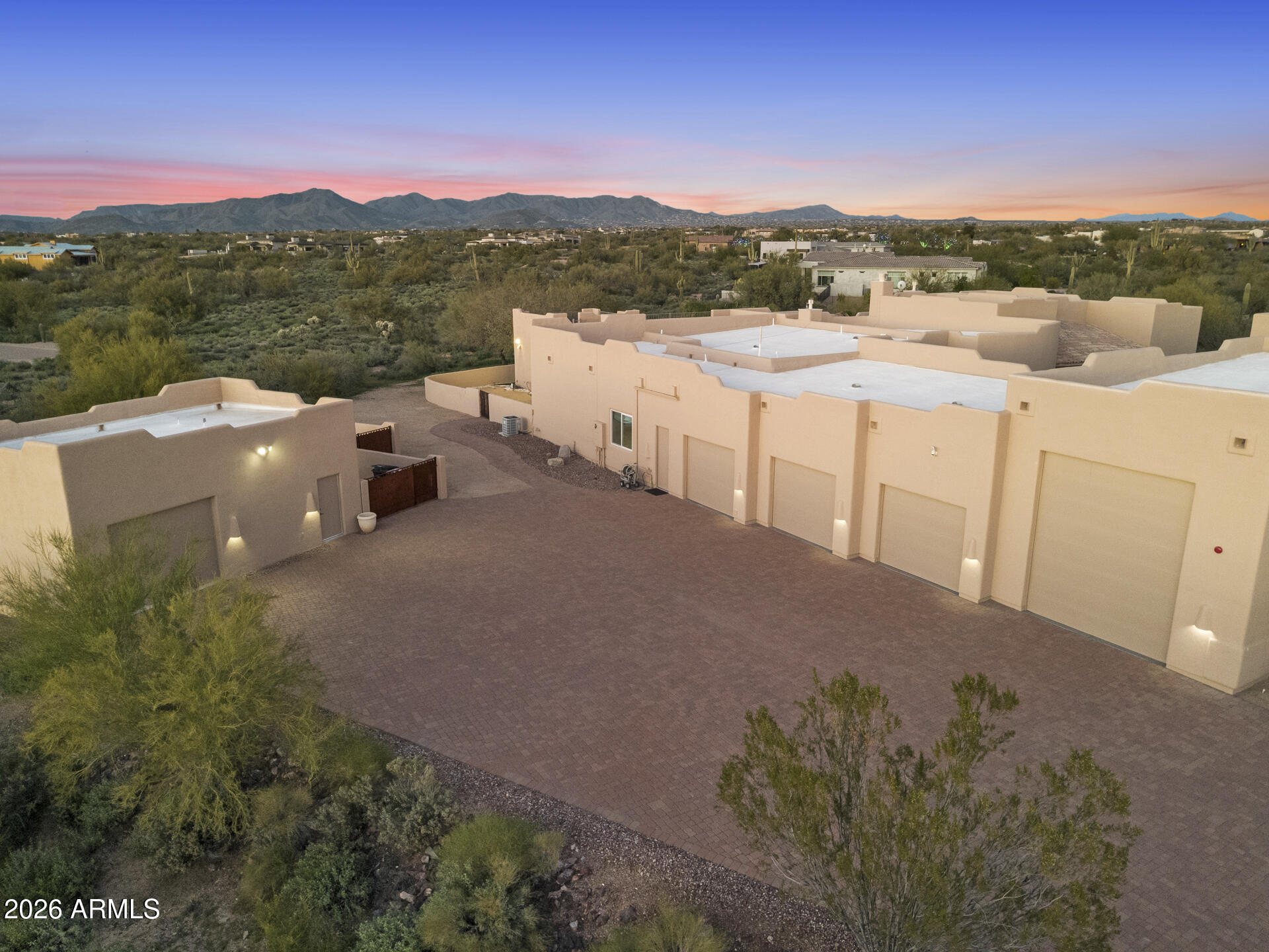 PINNACLE PEAK RANCHOS - Residential