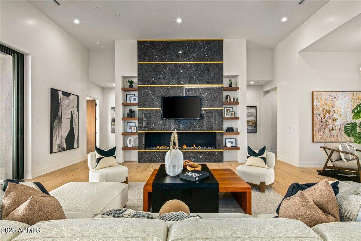 Mirabel Club - Residential