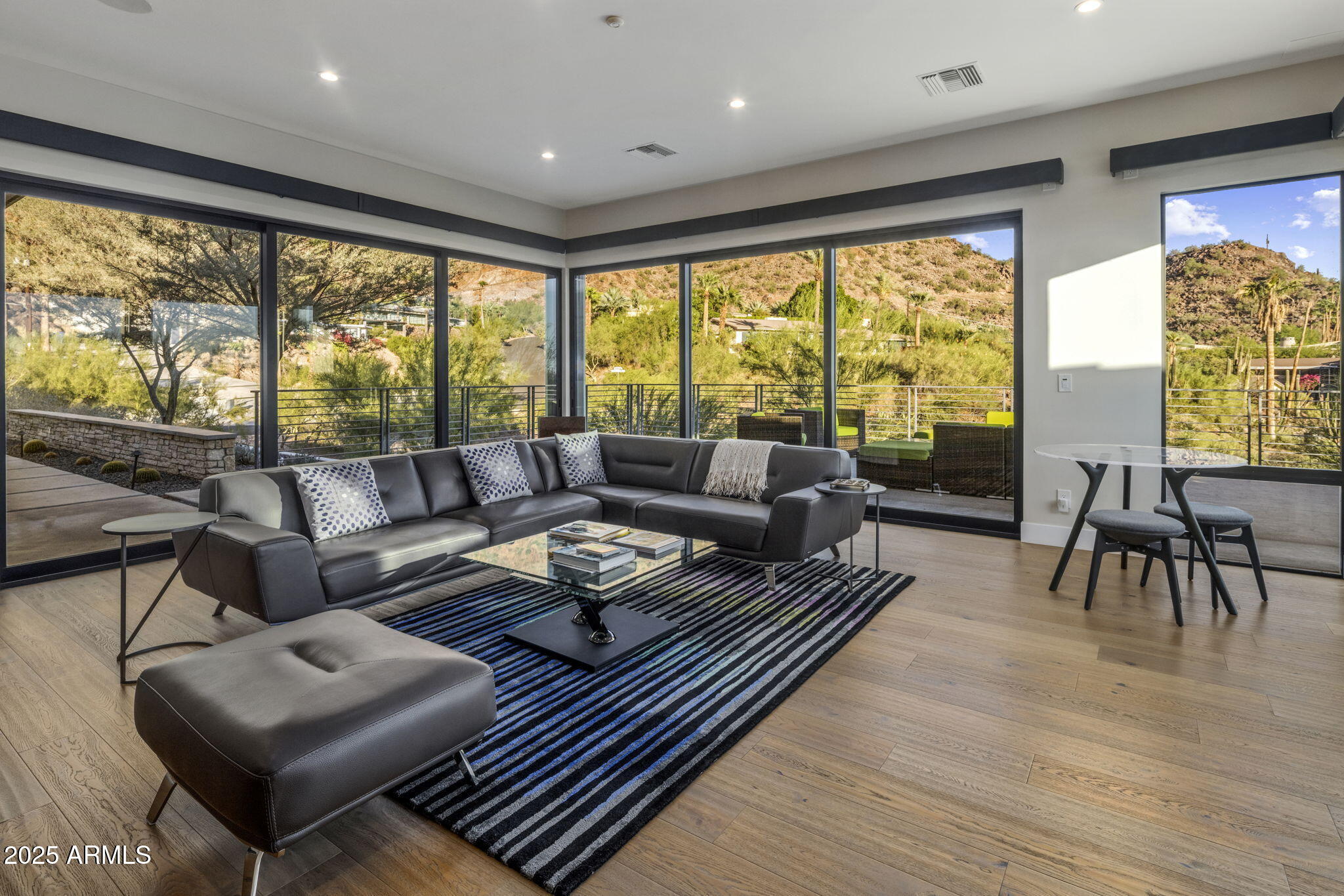 RED ROCK - Residential