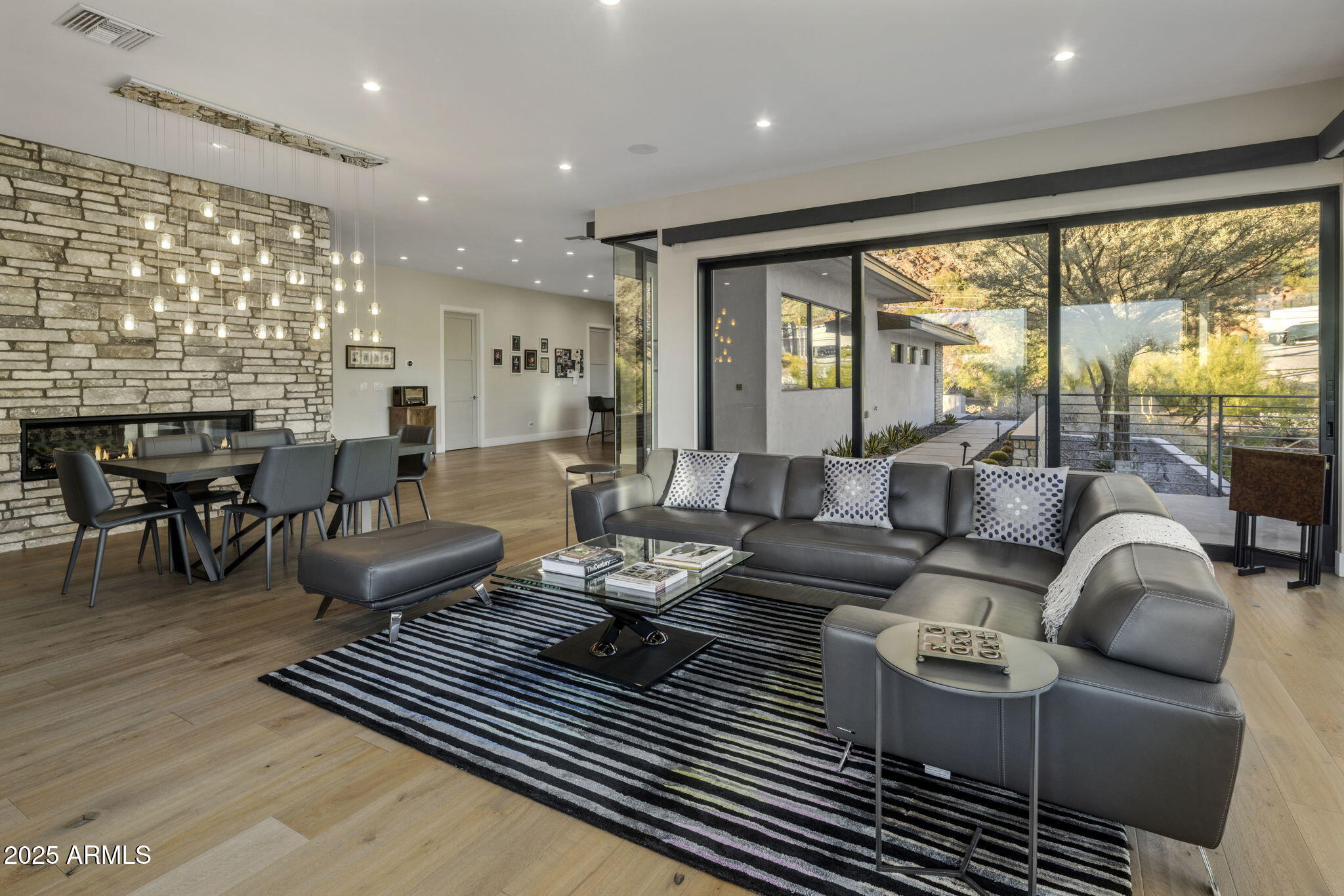 RED ROCK - Residential