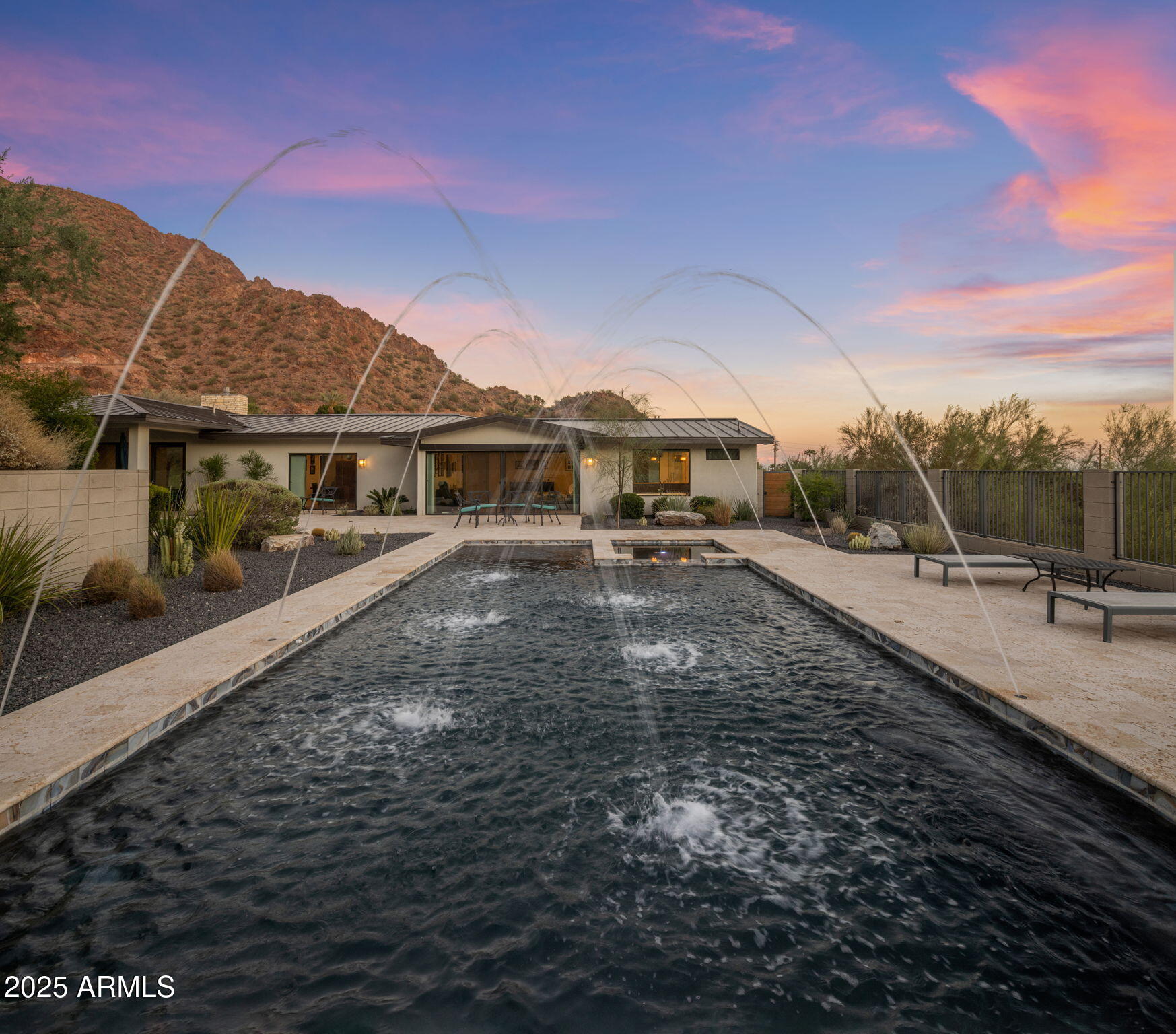 RED ROCK - Residential