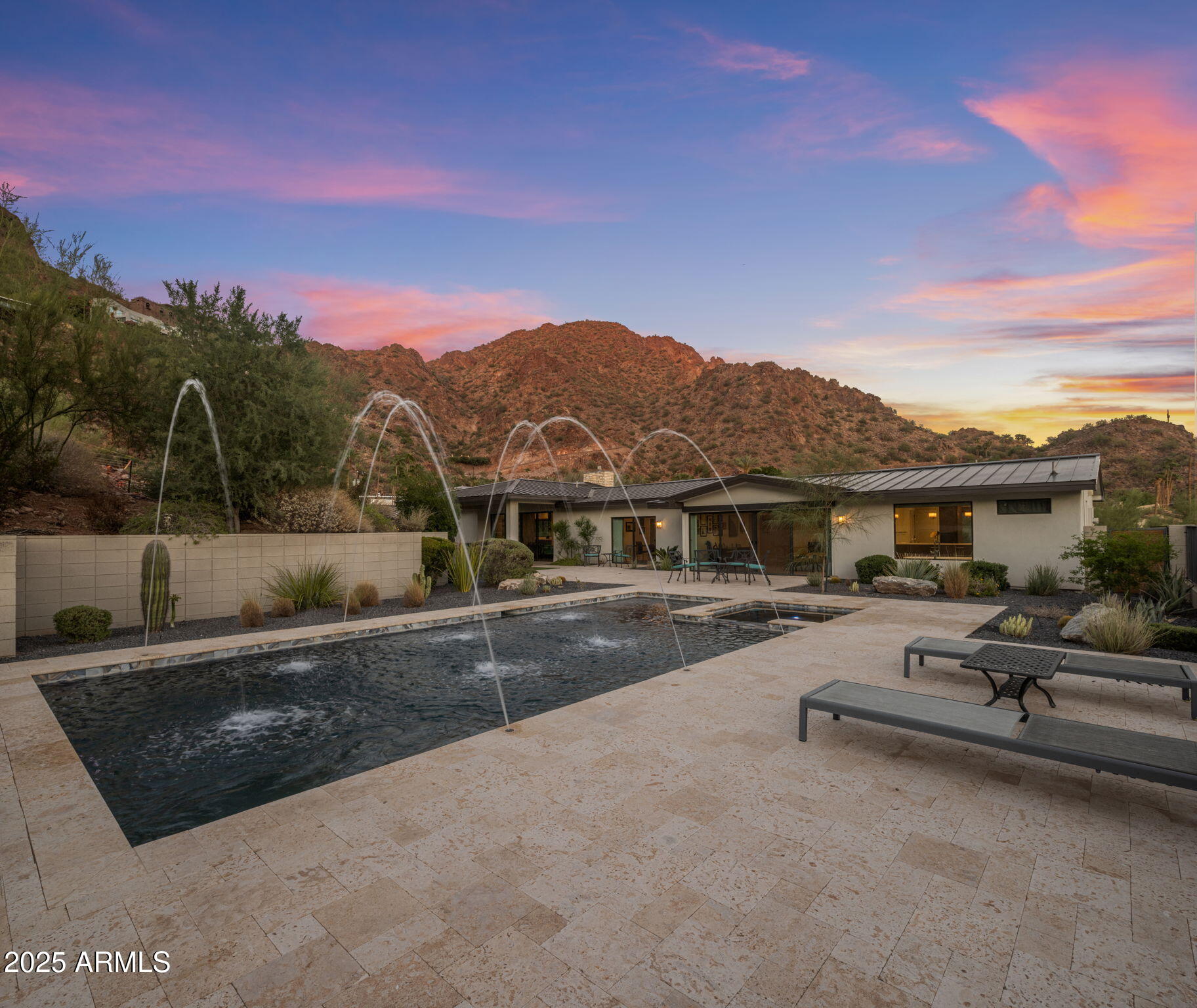 RED ROCK - Residential