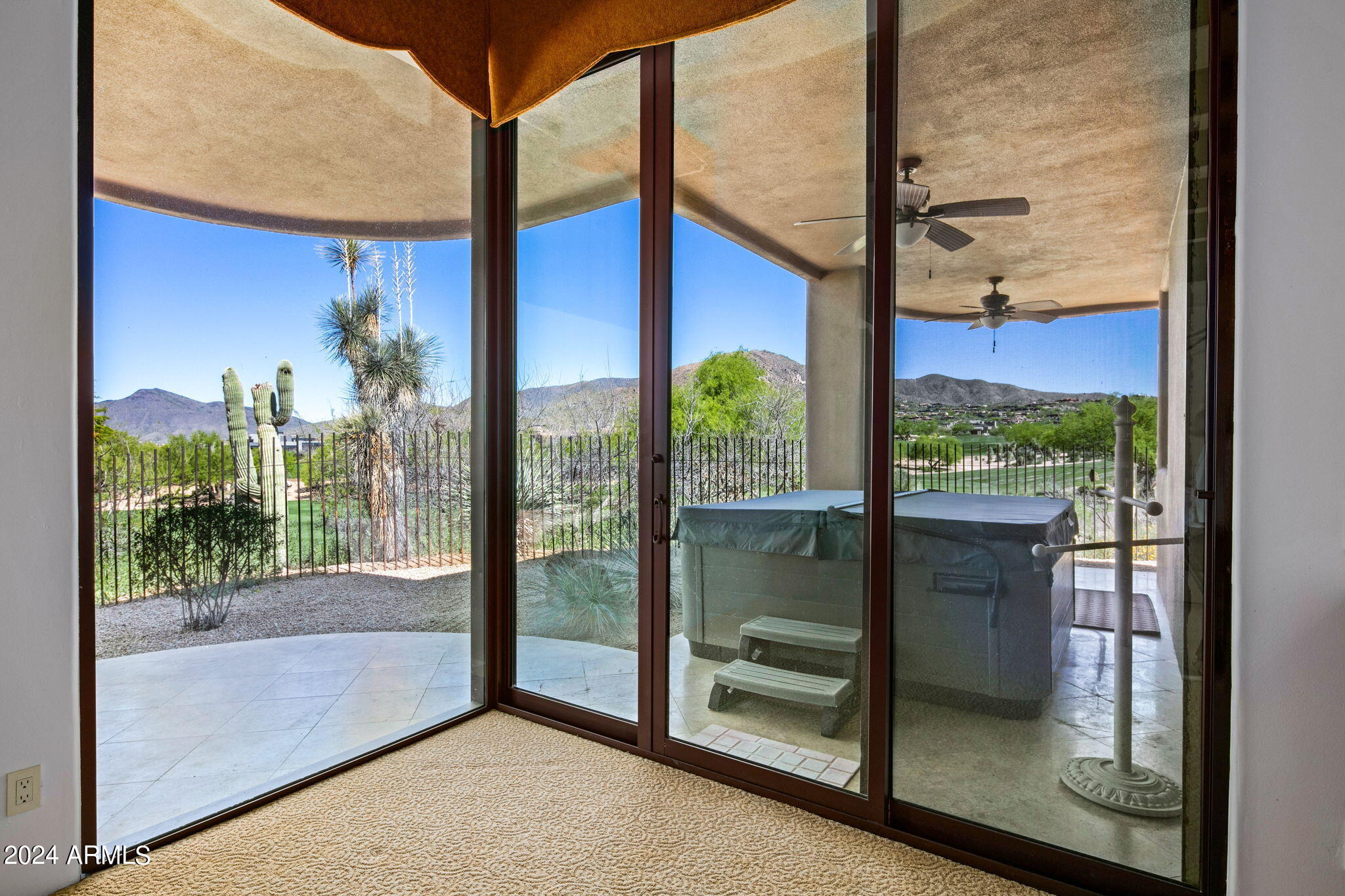 DESERT MOUNTAIN - Residential
