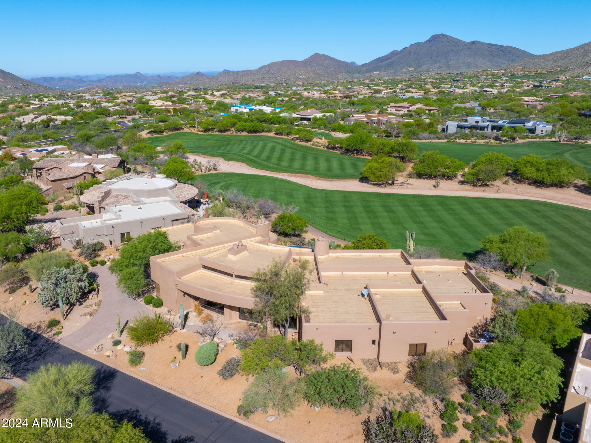 DESERT MOUNTAIN - Residential