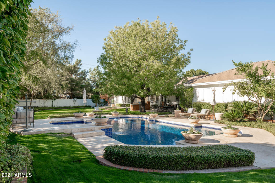 LAFAYETTE VILLA - Residential