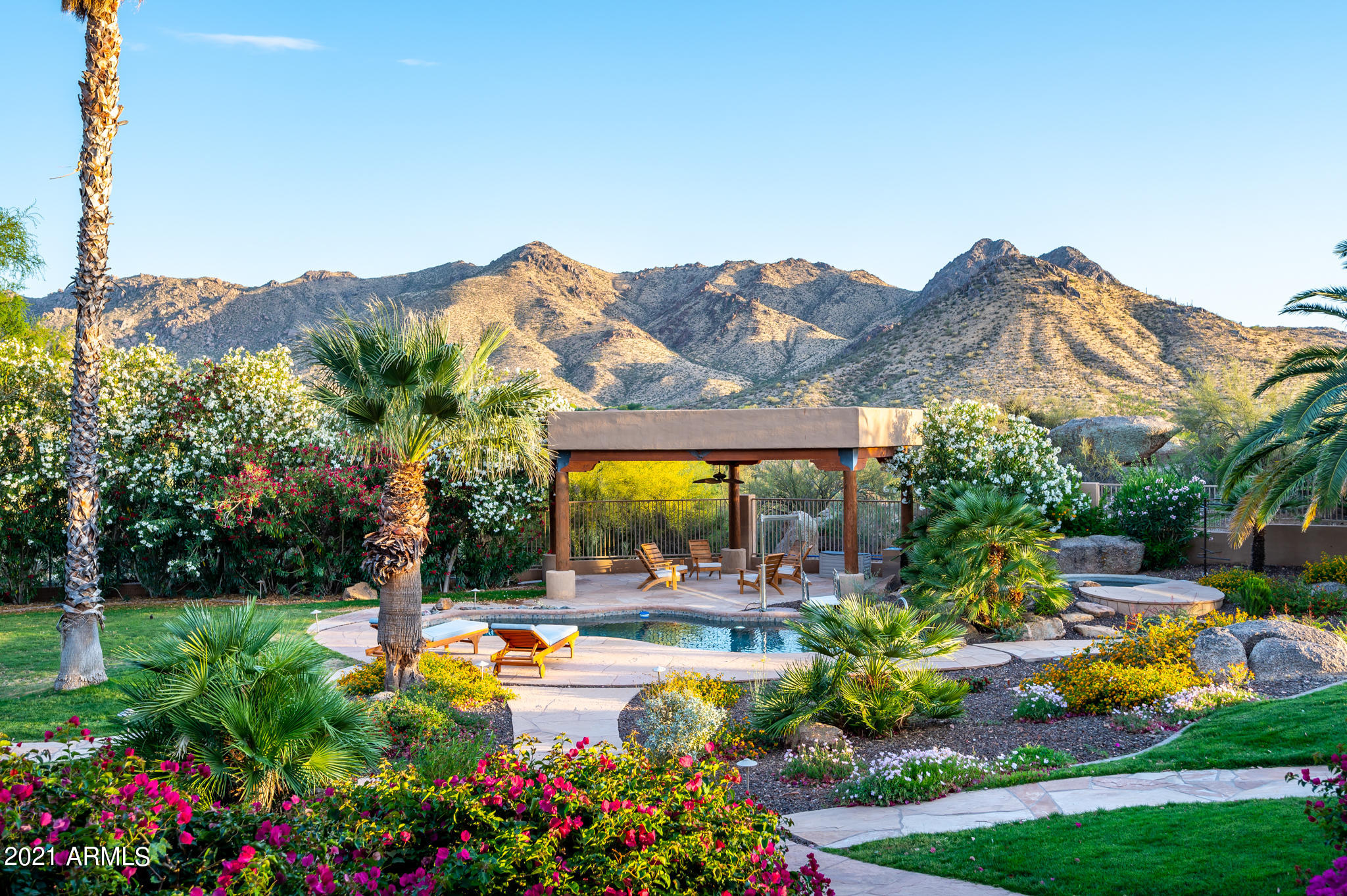 ESTATES AT DESERT CREST LOT 1-18 TR A - Residential