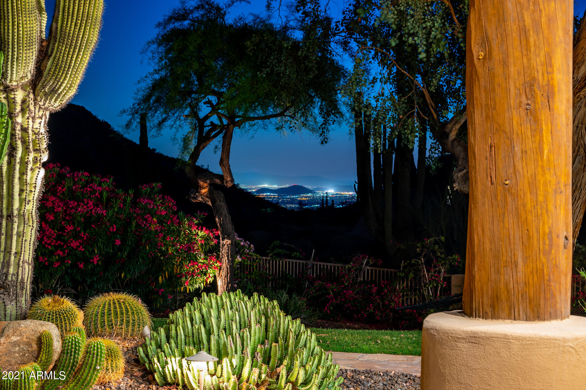 ESTATES AT DESERT CREST LOT 1-18 TR A - Residential