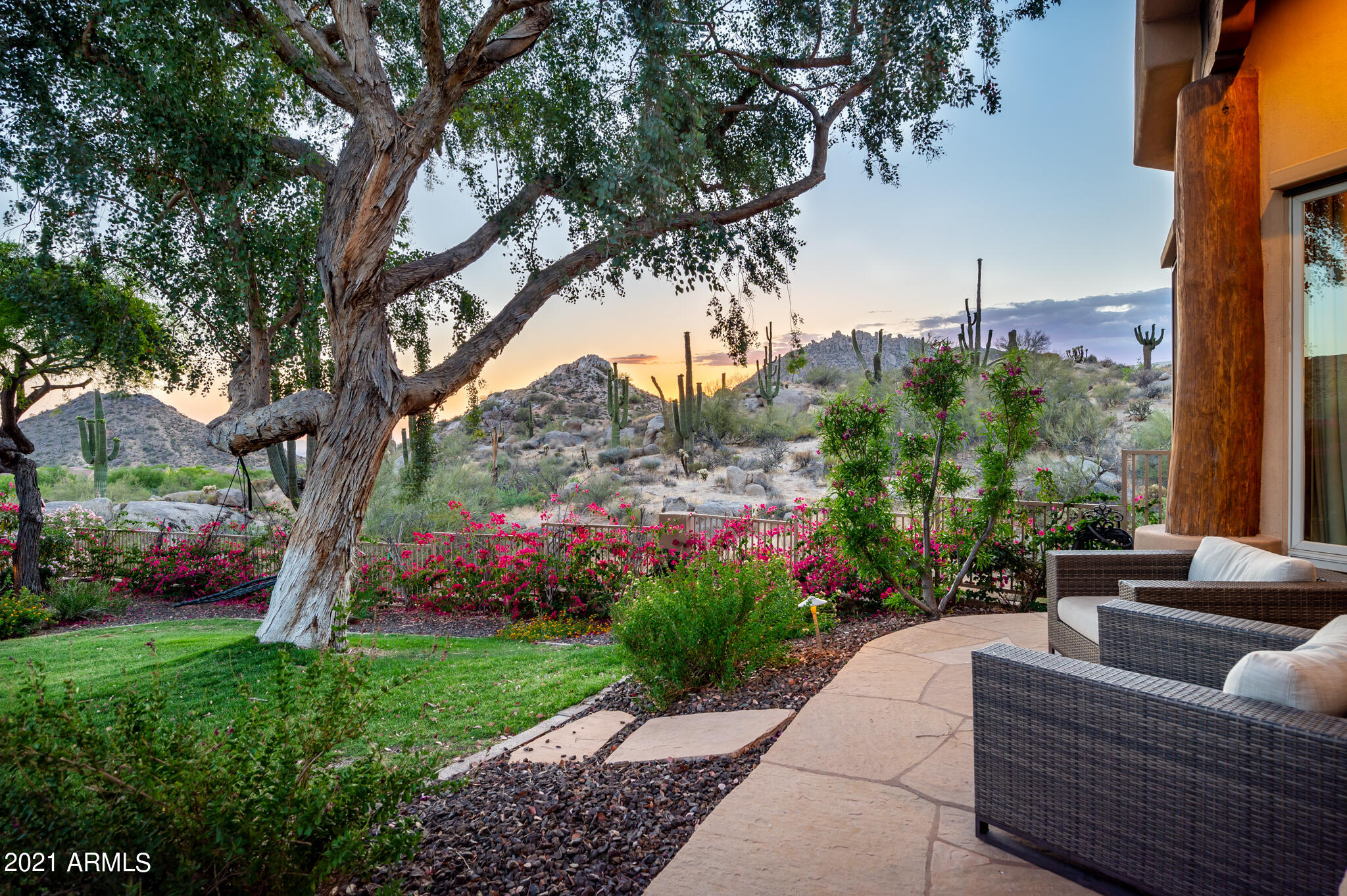 ESTATES AT DESERT CREST LOT 1-18 TR A - Residential