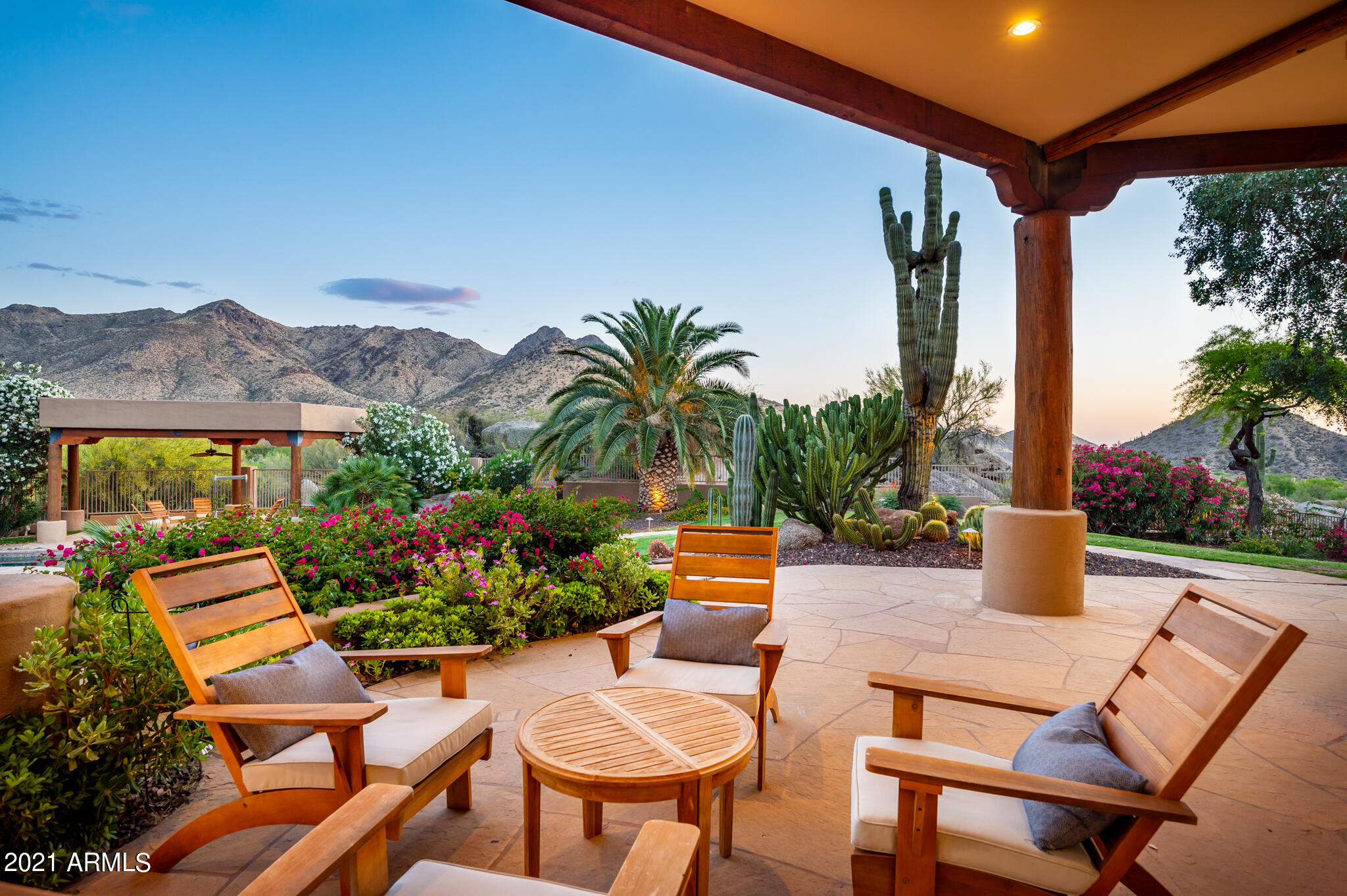 ESTATES AT DESERT CREST LOT 1-18 TR A - Residential