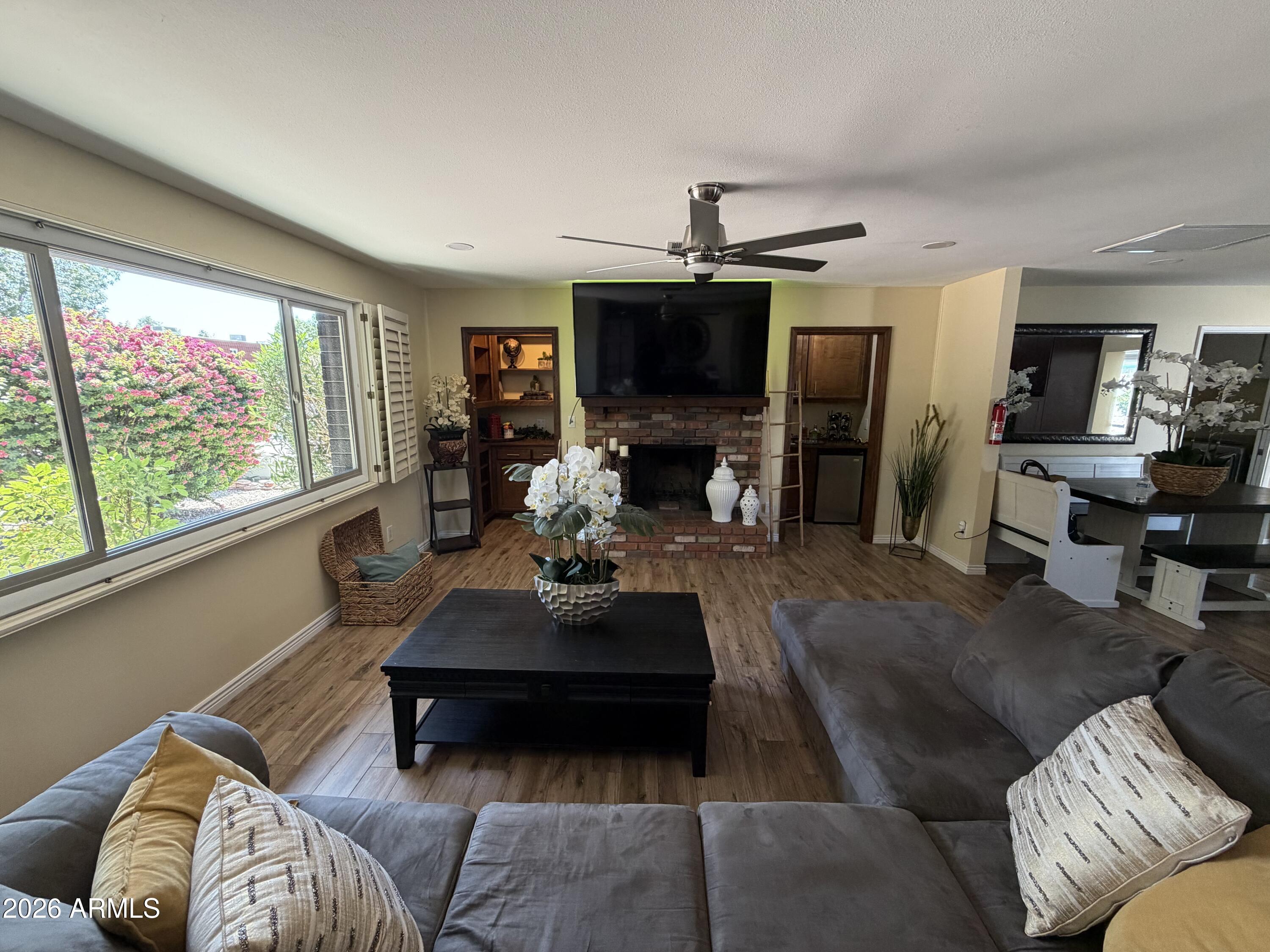 PARKCREST - Residential