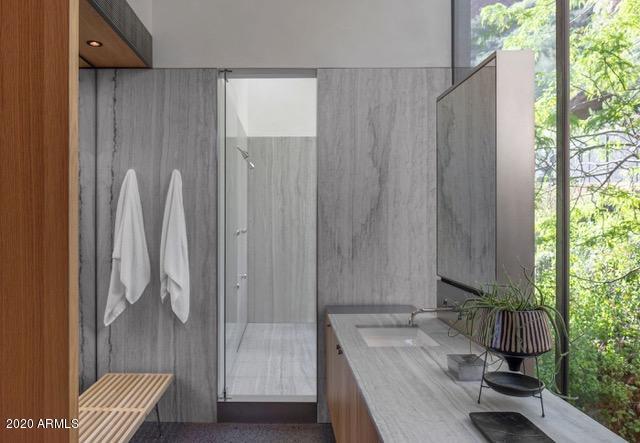 STONE CANYON - Residential