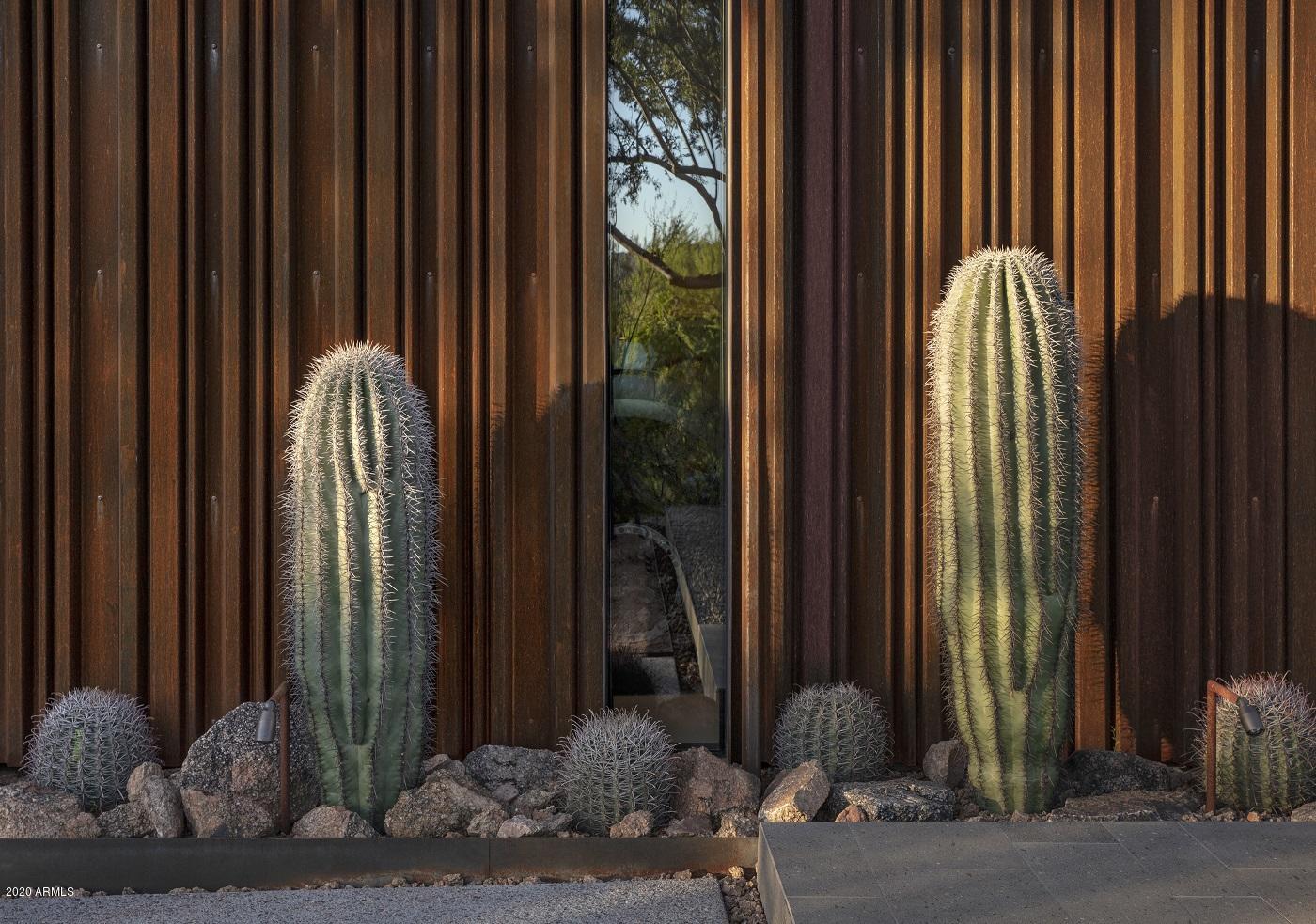 STONE CANYON - Residential