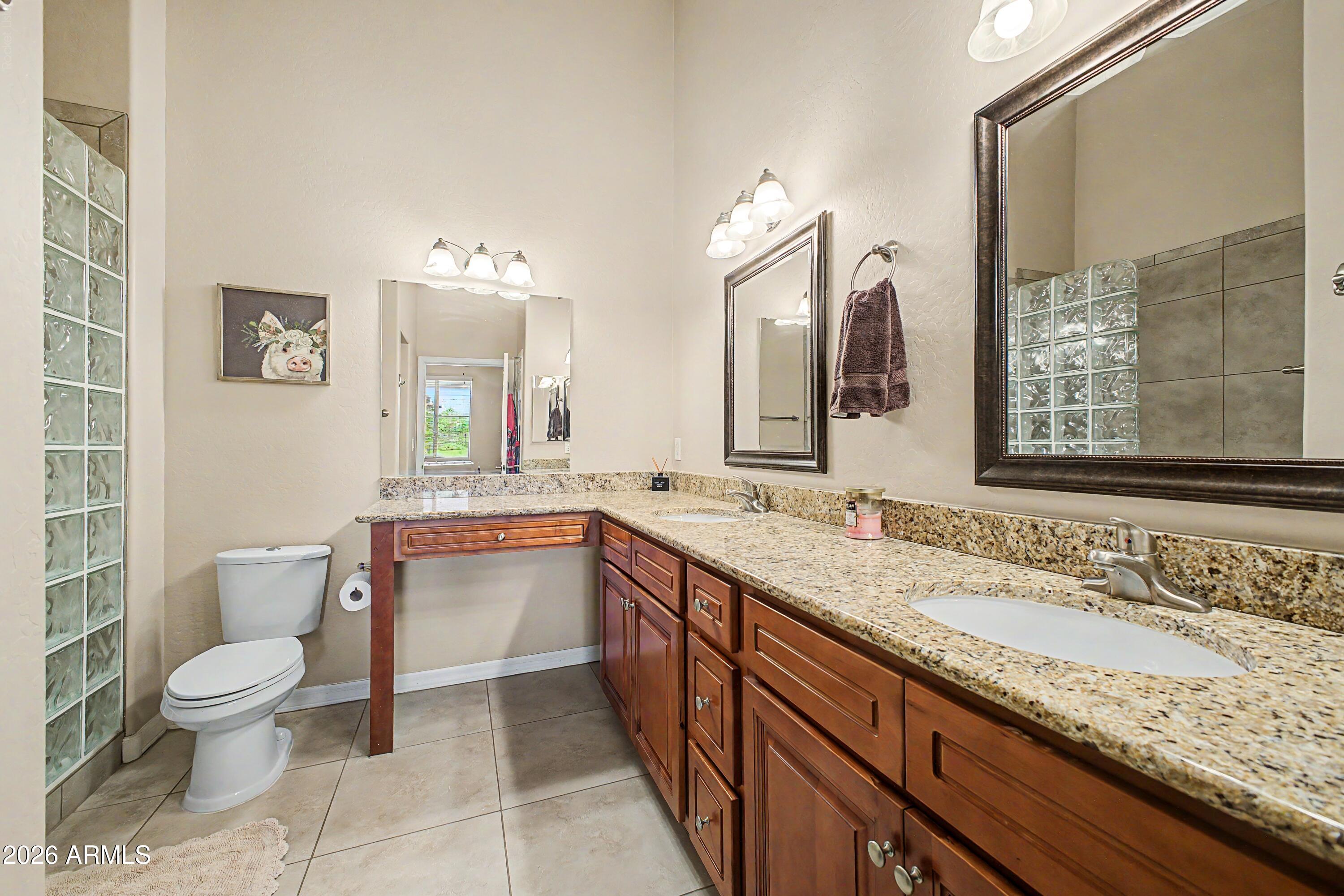 COYOTE LANDING CONDOMINIUM PHASE 1 - Residential