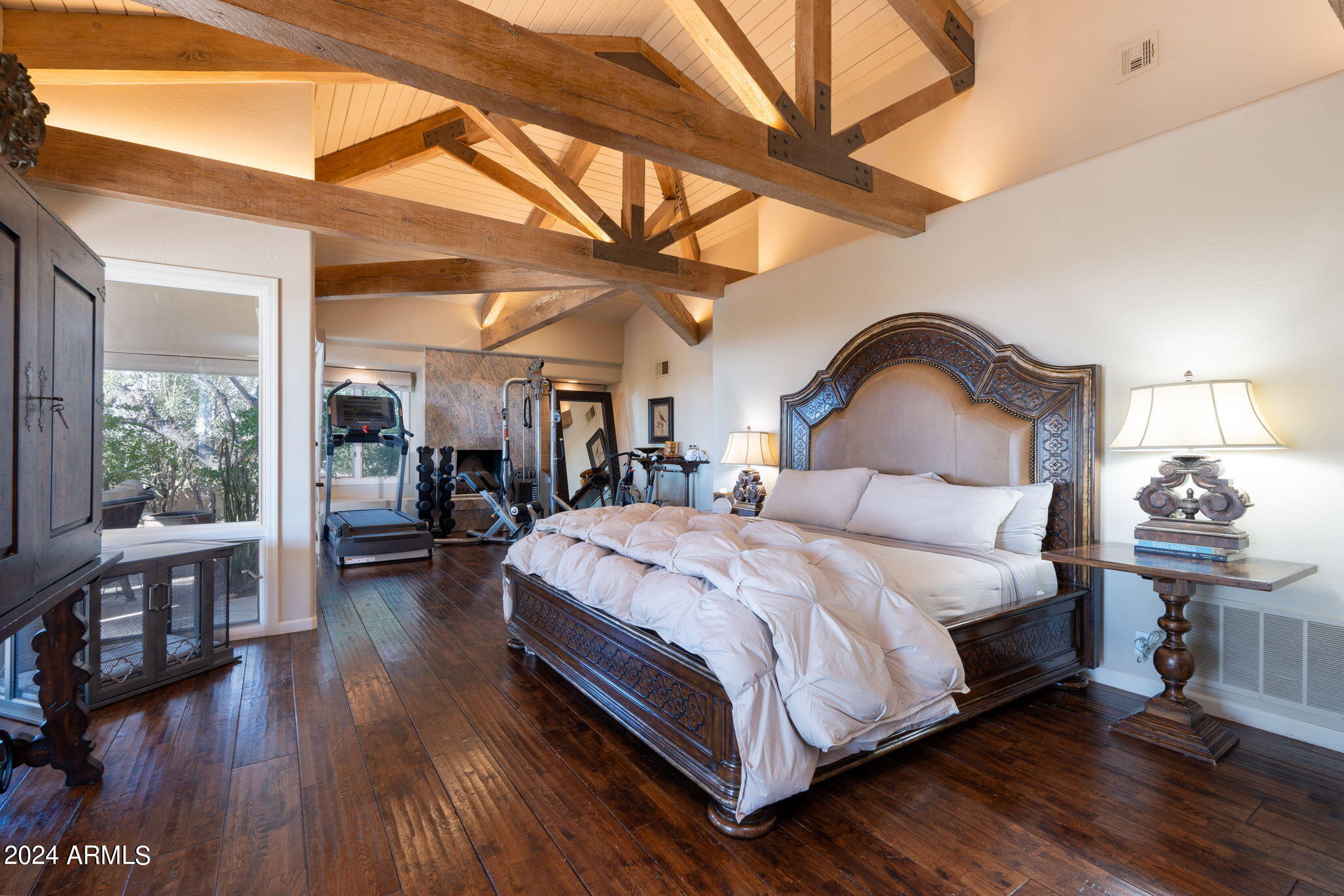 10 Acre Horse Property with VIEWS - Residential