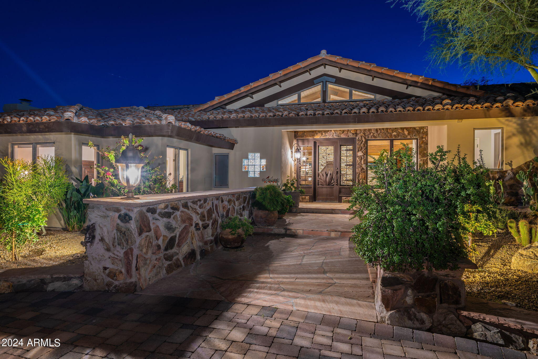 10 Acre Horse Property with VIEWS - Residential