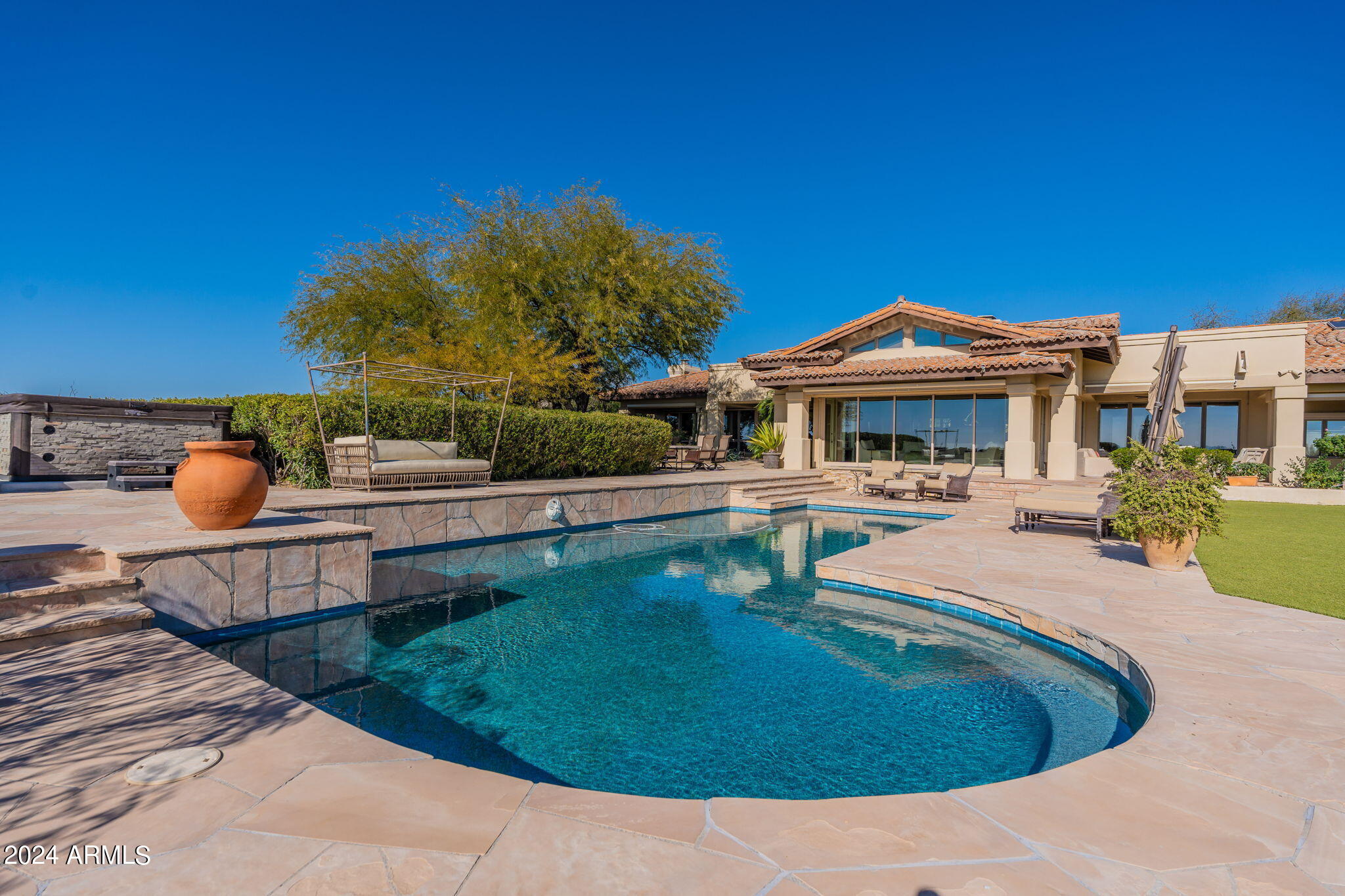 10 Acre Horse Property with VIEWS - Residential