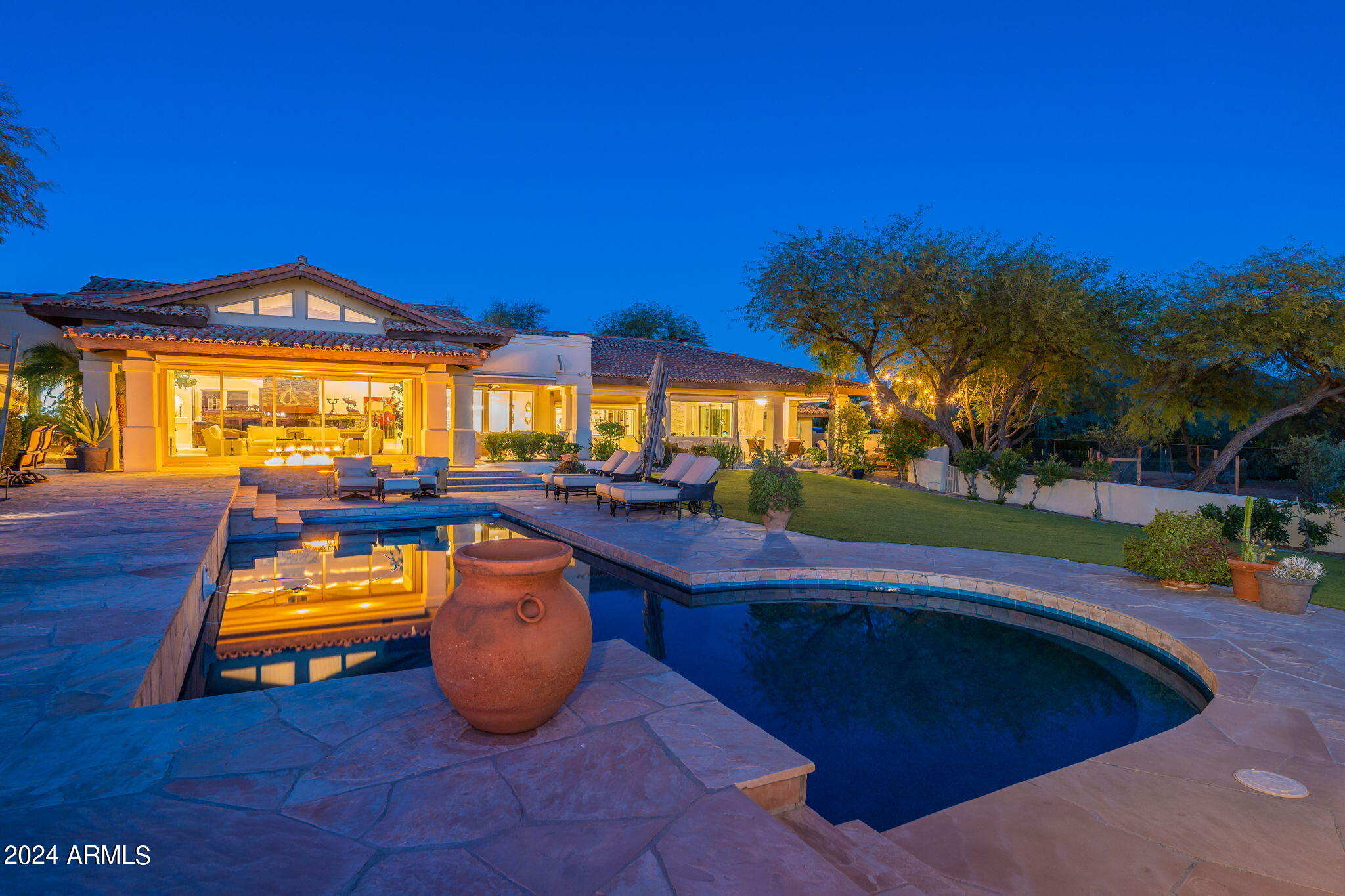 10 Acre Horse Property with VIEWS - Residential