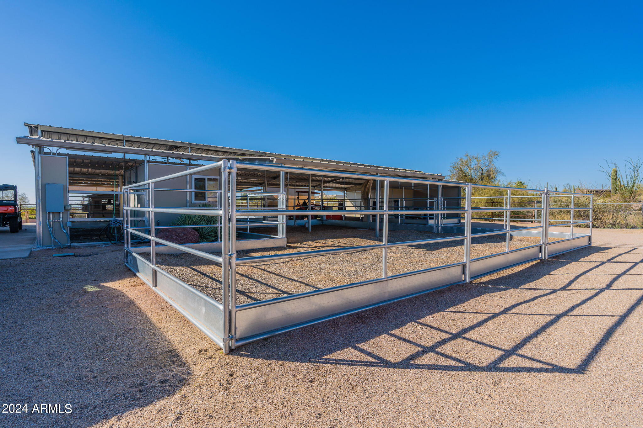 10 Acre Horse Property with VIEWS - Residential