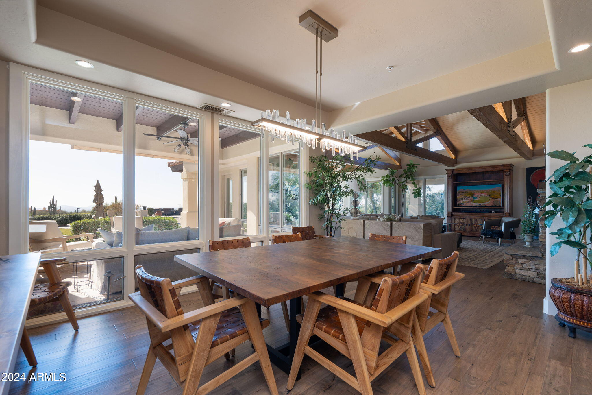 10 Acre Horse Property with VIEWS - Residential