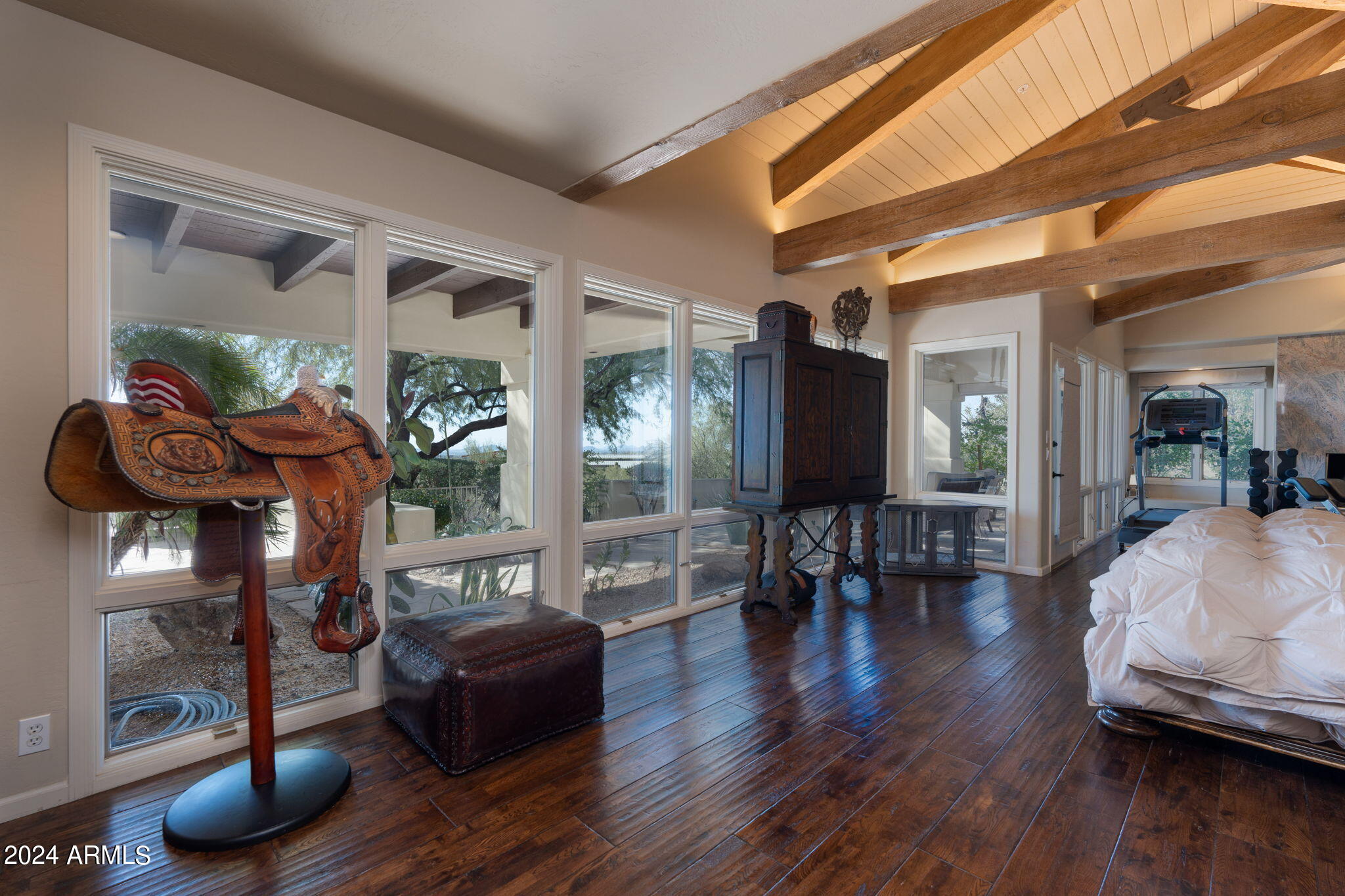 10 Acre Horse Property with VIEWS - Residential