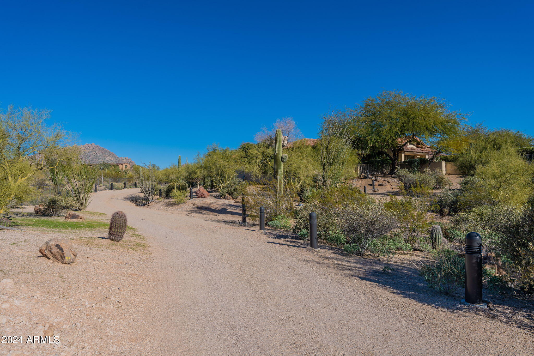 10 Acre Horse Property with VIEWS - Residential