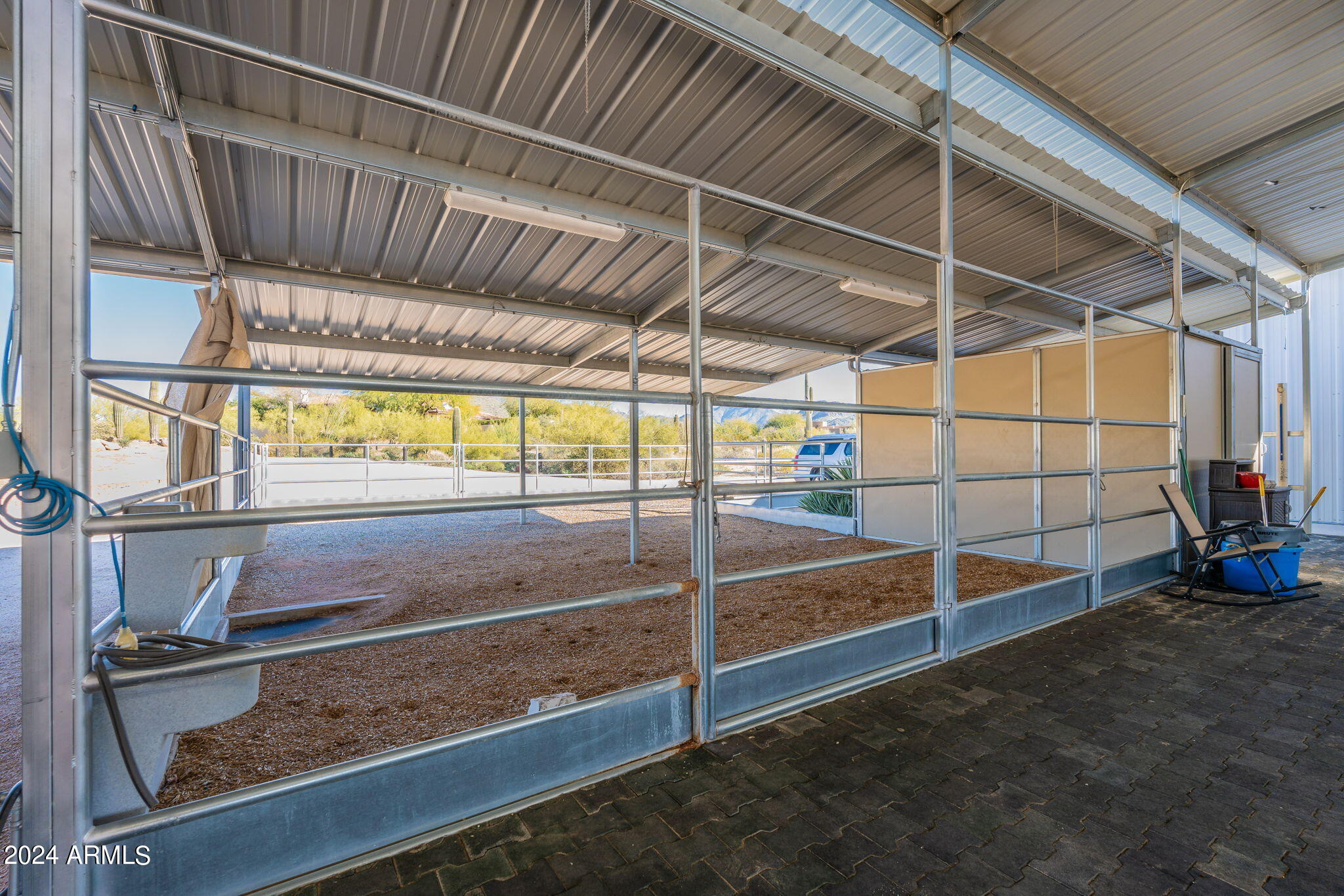 10 Acre Horse Property with VIEWS - Residential