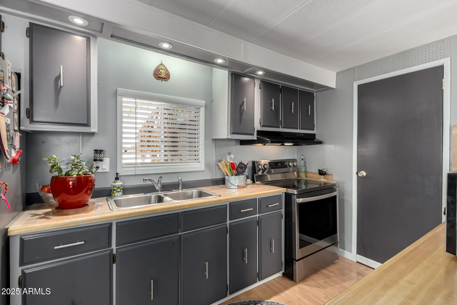 QUEEN VALLEY ESTATES UNIT THREE - Residential