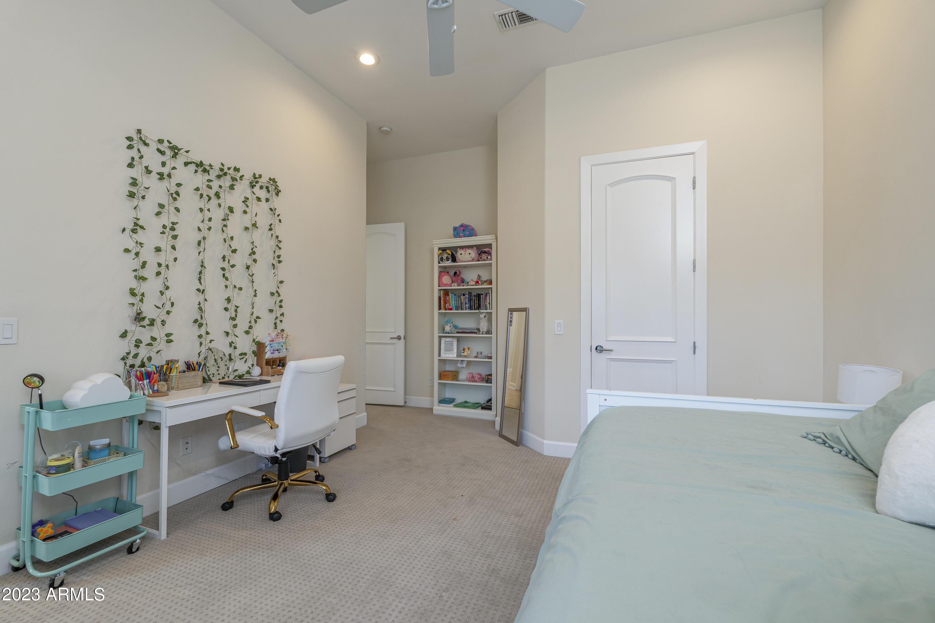 CRYSTAL POINT ESTATES AMD LOT 1-20 TR A-H - Residential