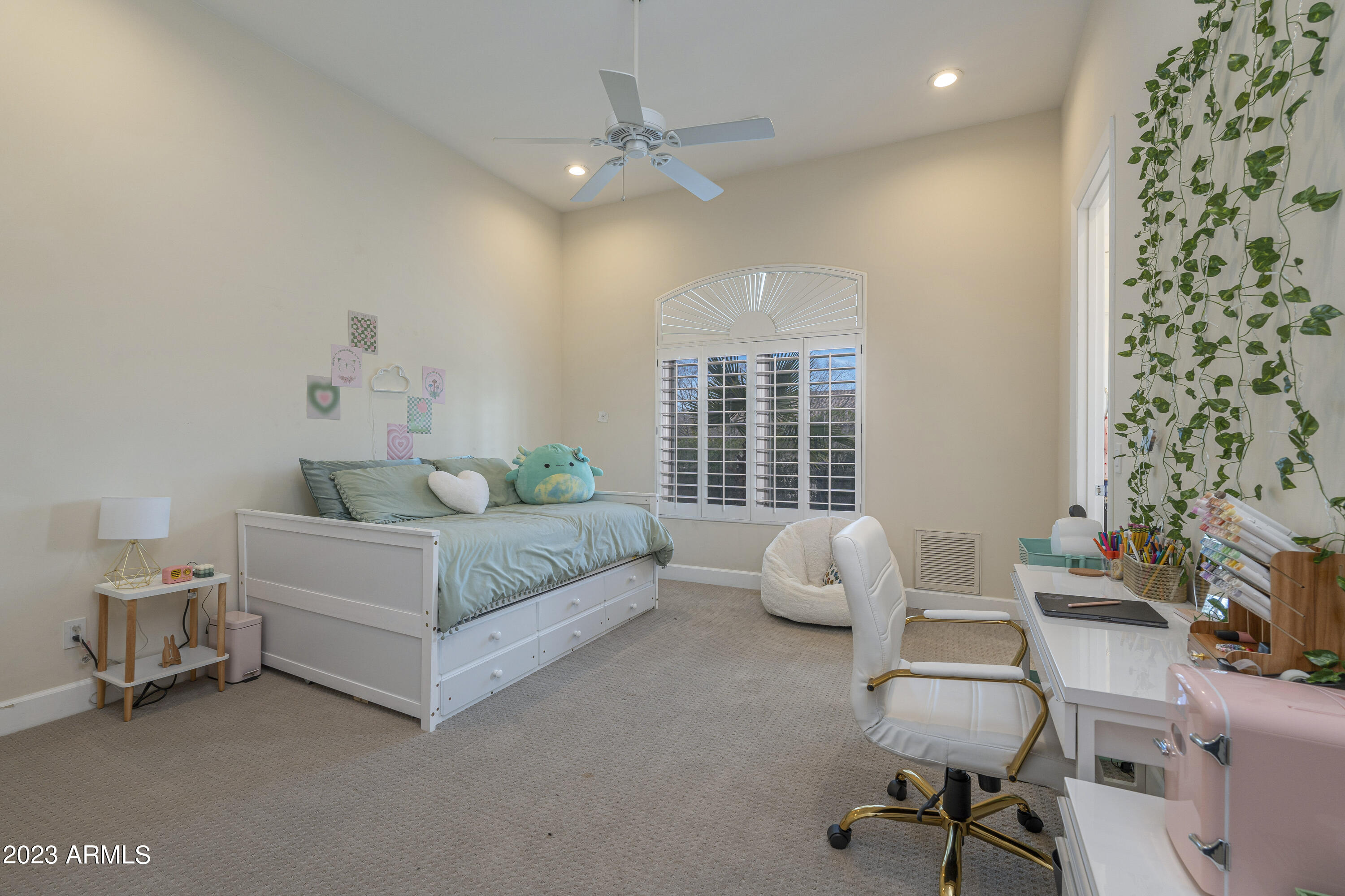 CRYSTAL POINT ESTATES AMD LOT 1-20 TR A-H - Residential