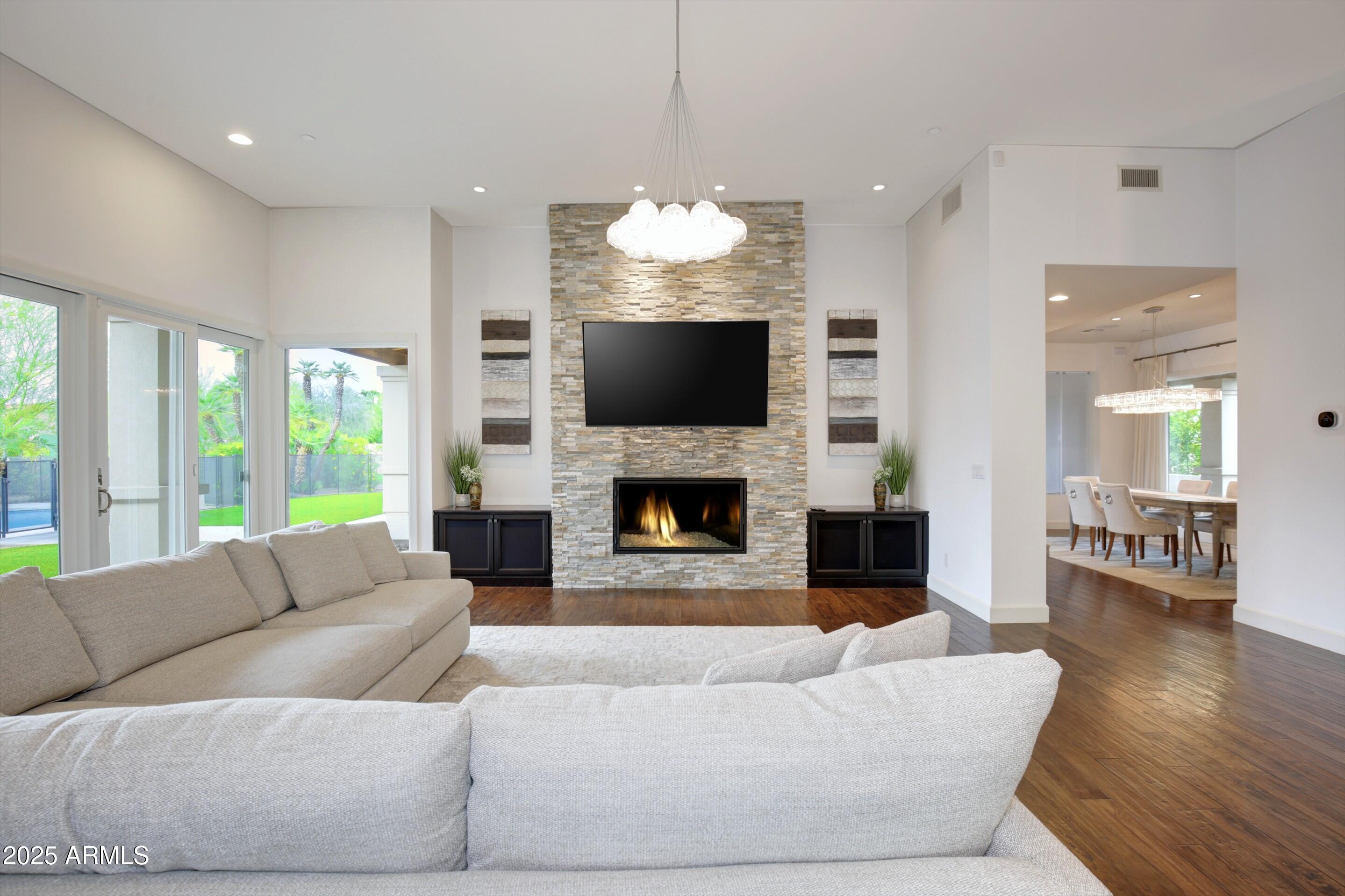 MOCKINGBIRD LANE ESTATES 4 - Residential