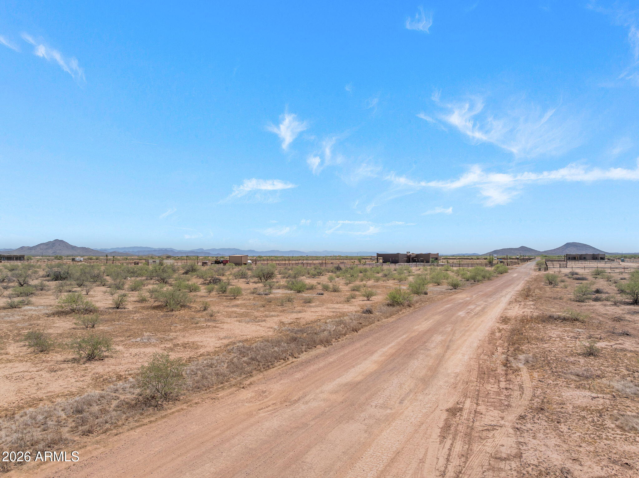 10 acres with a shared well - Land