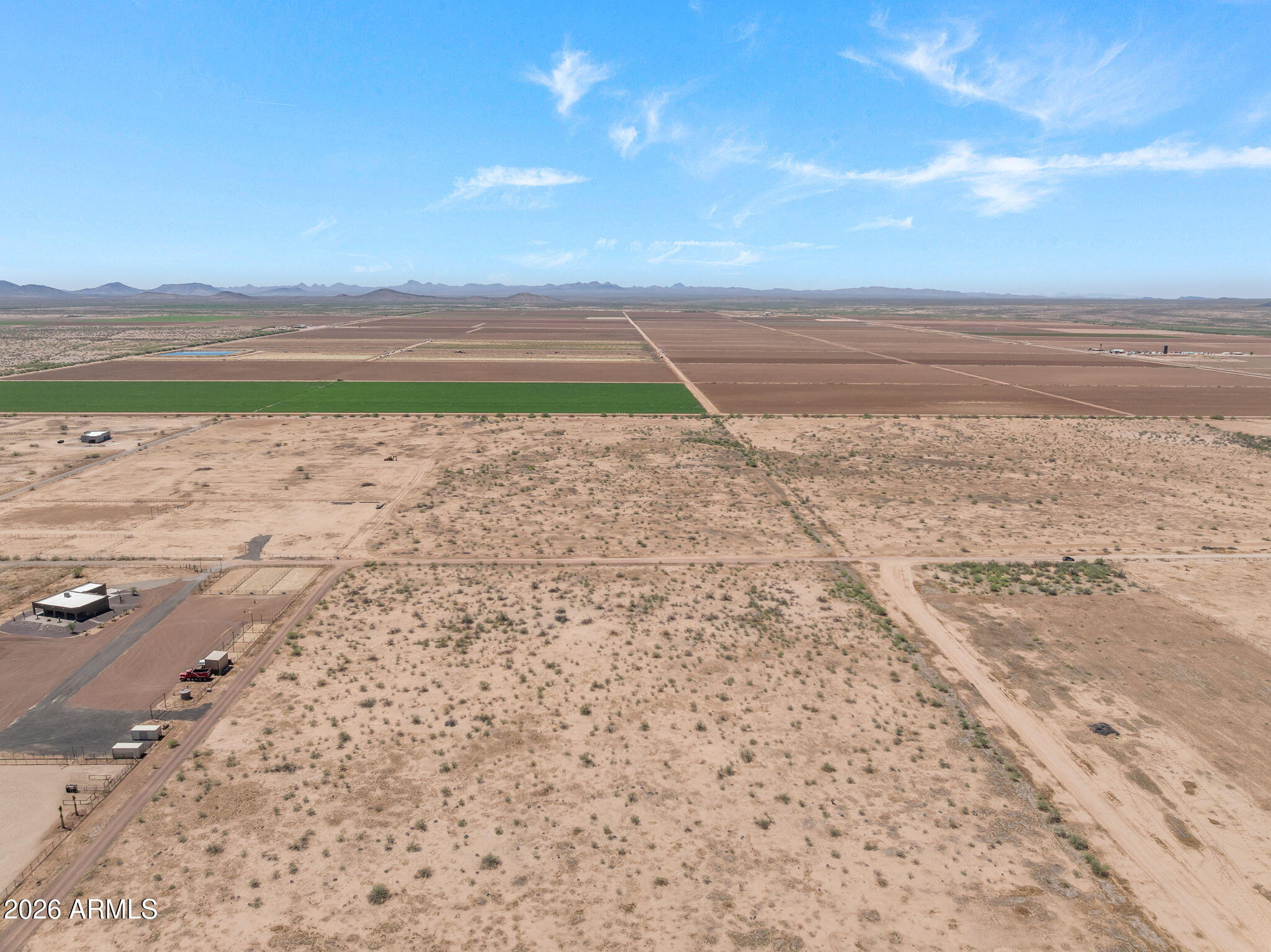 10 acres with a shared well - Land