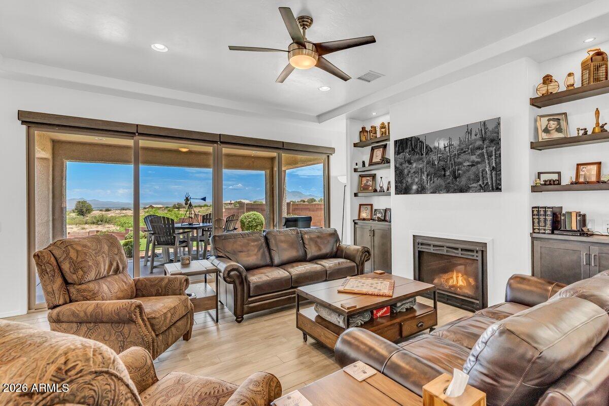 WILD HORSE 2 - Residential