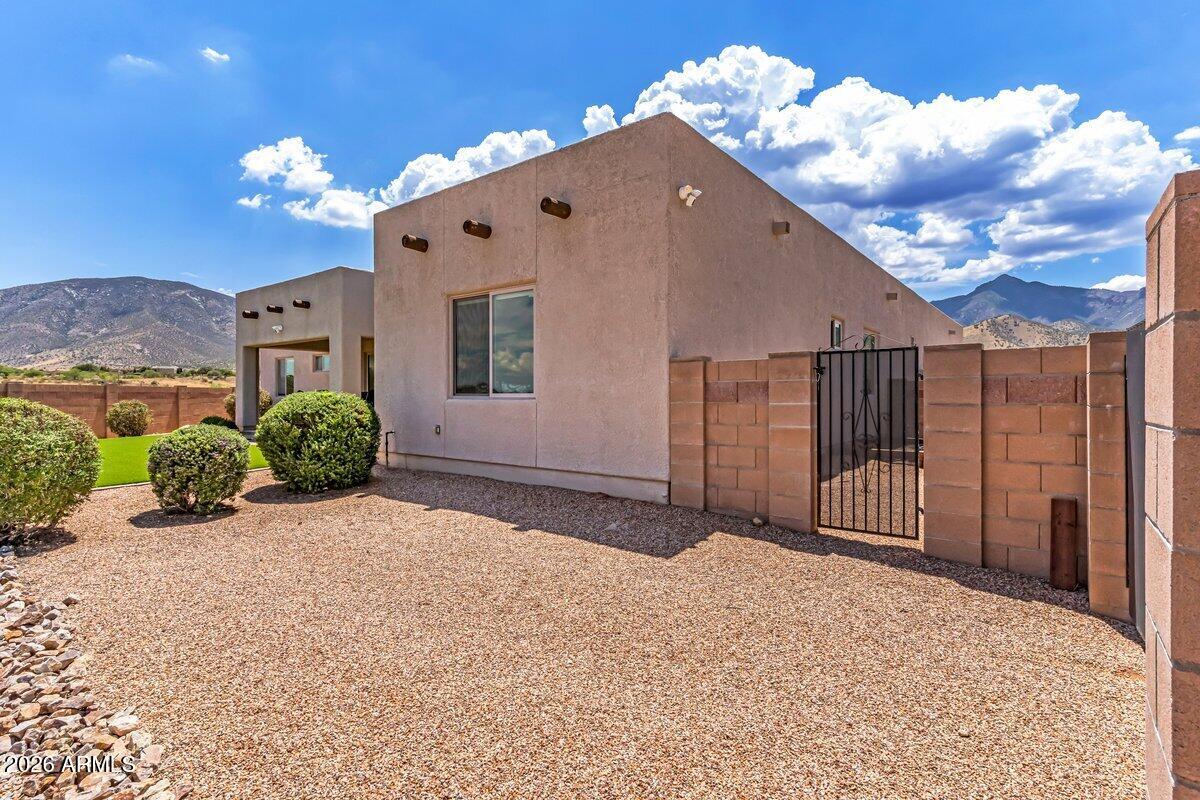 WILD HORSE 2 - Residential