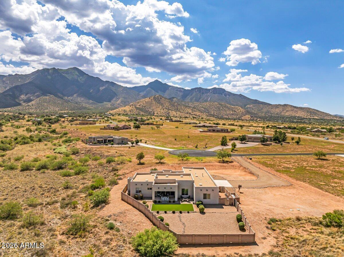 WILD HORSE 2 - Residential