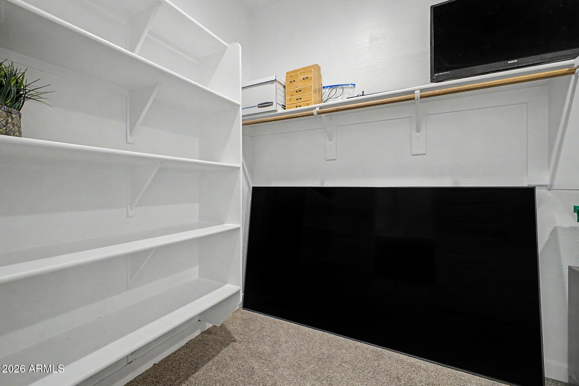 SUNSET FARMS UNIT 6 - Residential