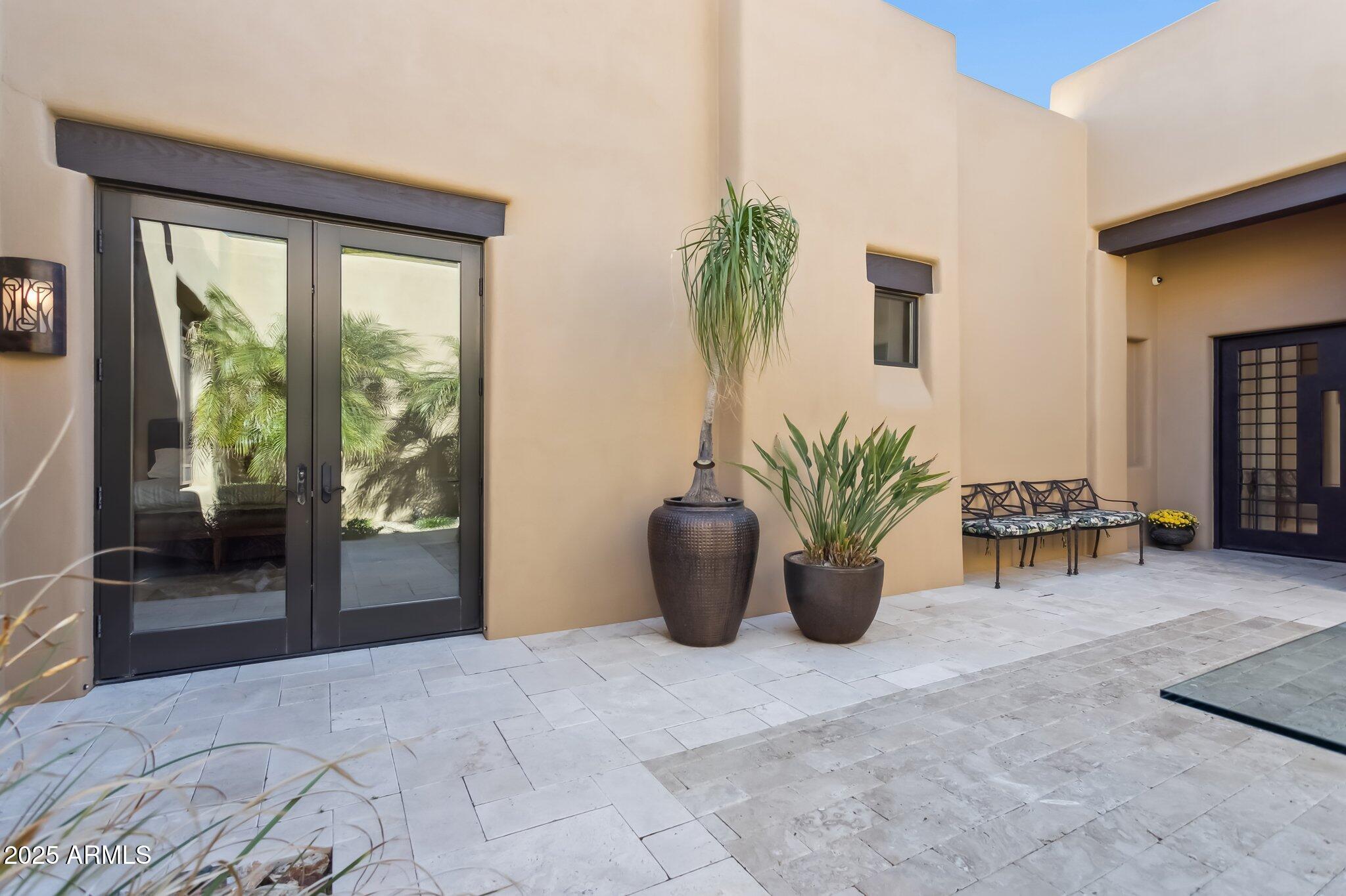 Privada - Residential