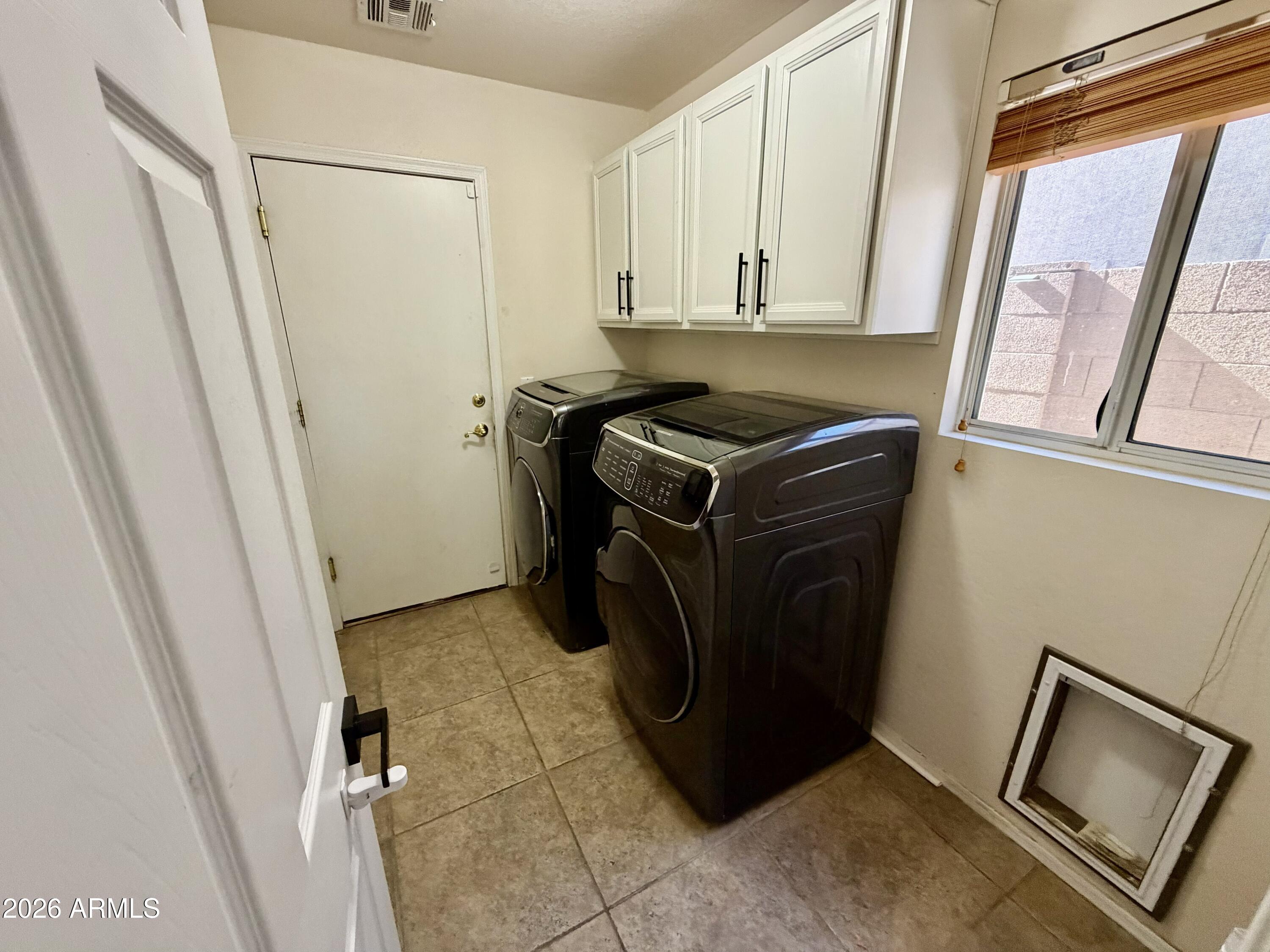 TASH VARIOUS LOTS AND TRACTS REPLAT - Residential Lease