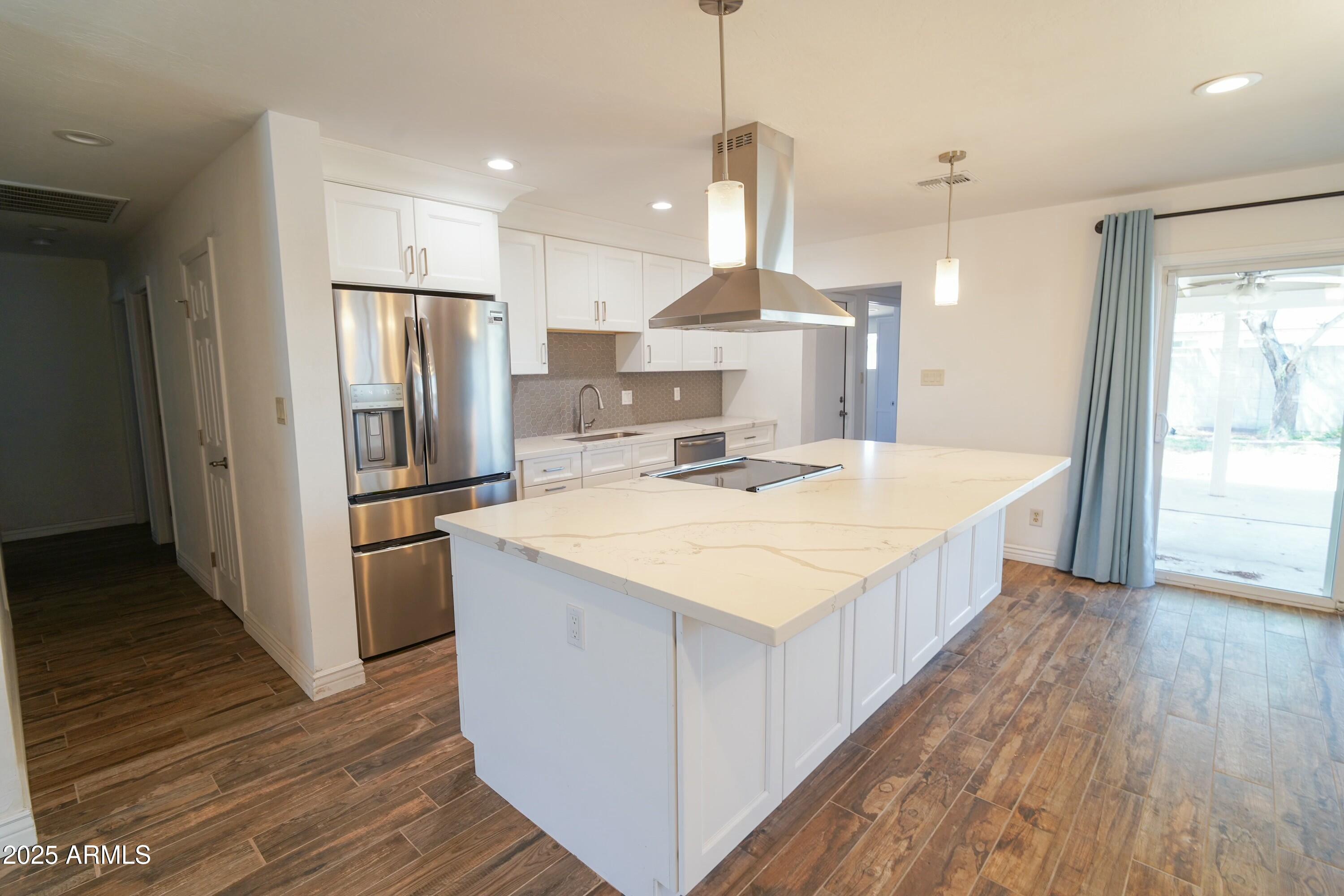 SCOTTSDALE ESTATES 14 LOTS 1845-1925 - Residential Lease