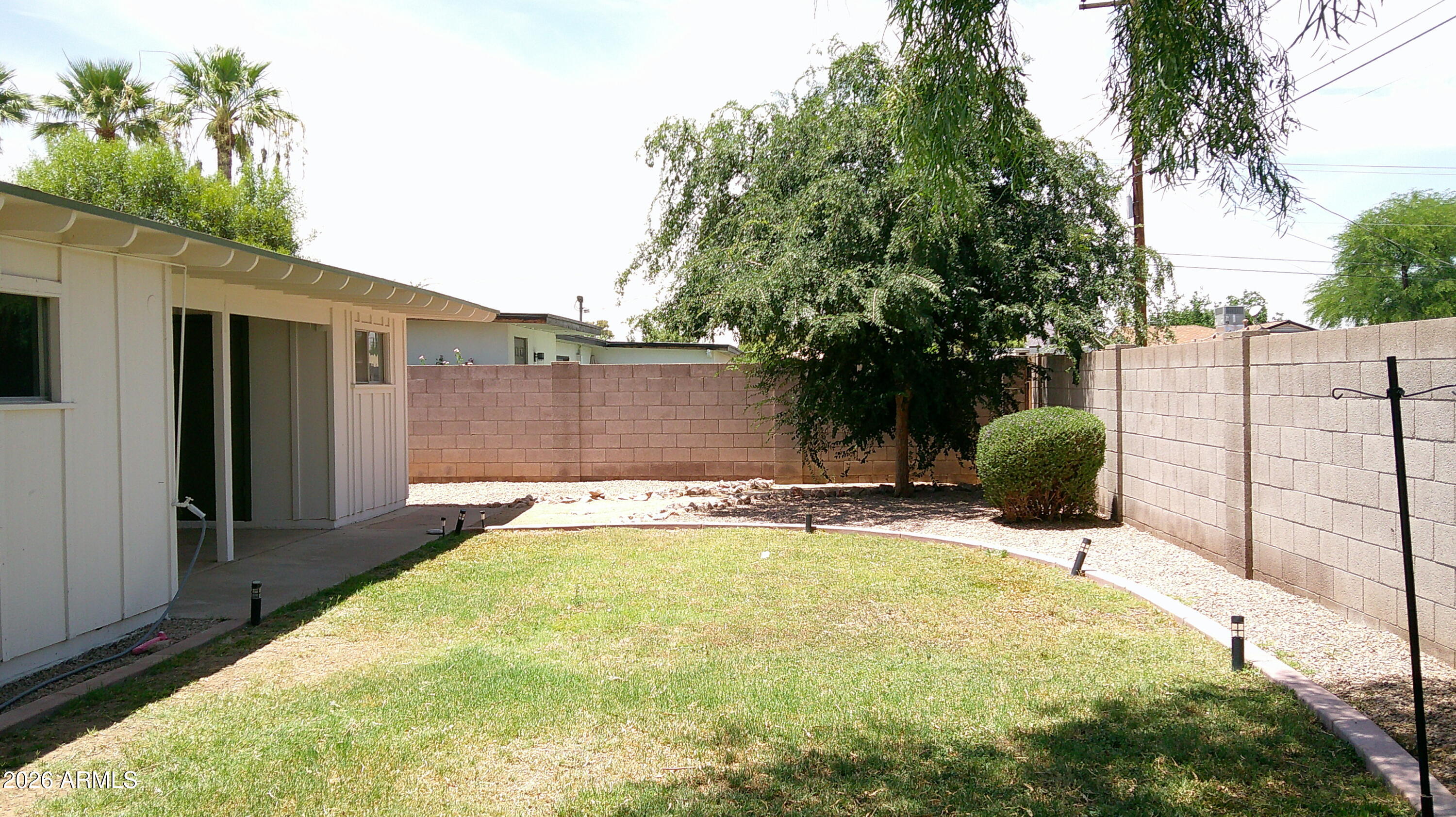 SCOTTSDALE ESTATES 14 LOTS 1845-1925 - Residential Lease