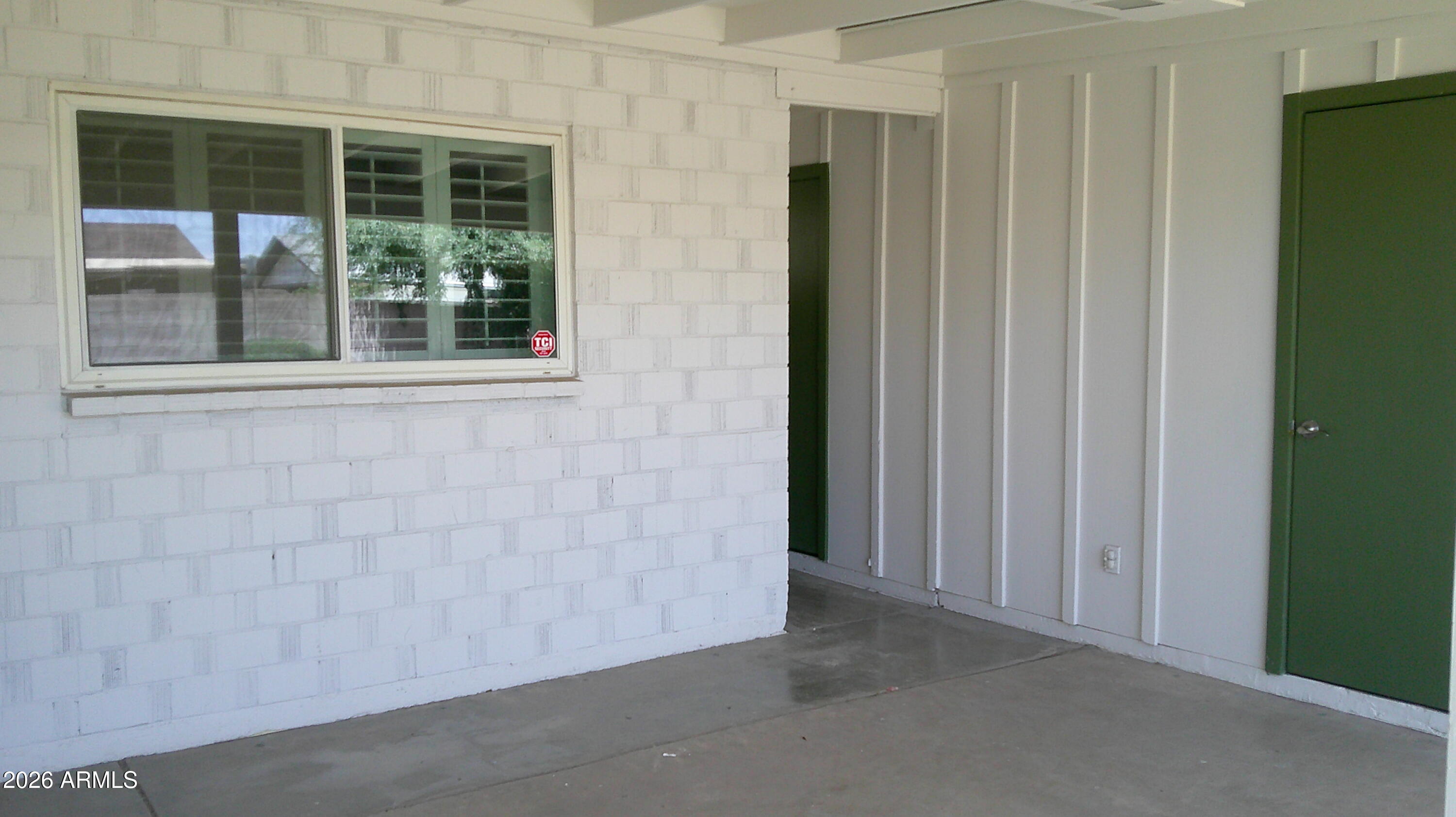 SCOTTSDALE ESTATES 14 LOTS 1845-1925 - Residential Lease