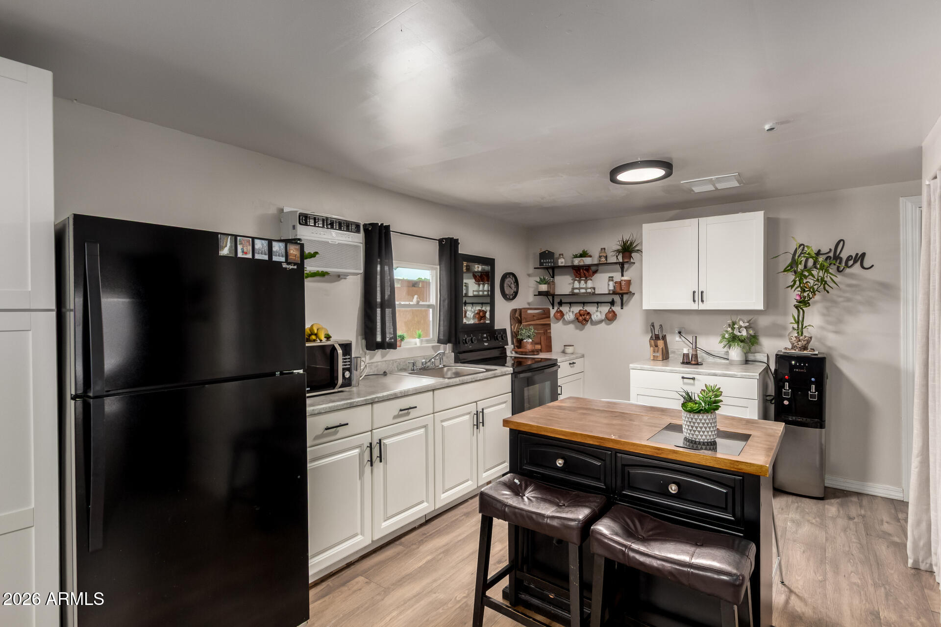 Shadow Ridge Estates Family Mobile Home Park - Residential
