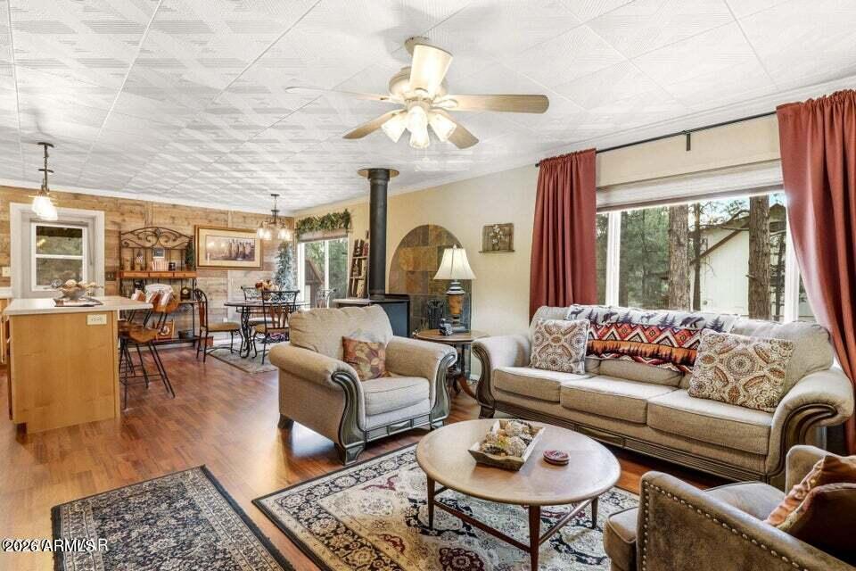 TIMBERLAKE PINES PINEWOODS UNIT 2 - Residential