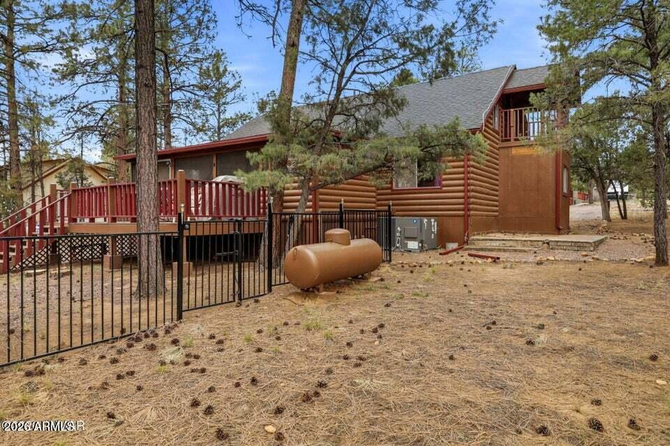 TIMBERLAKE PINES PINEWOODS UNIT 2 - Residential