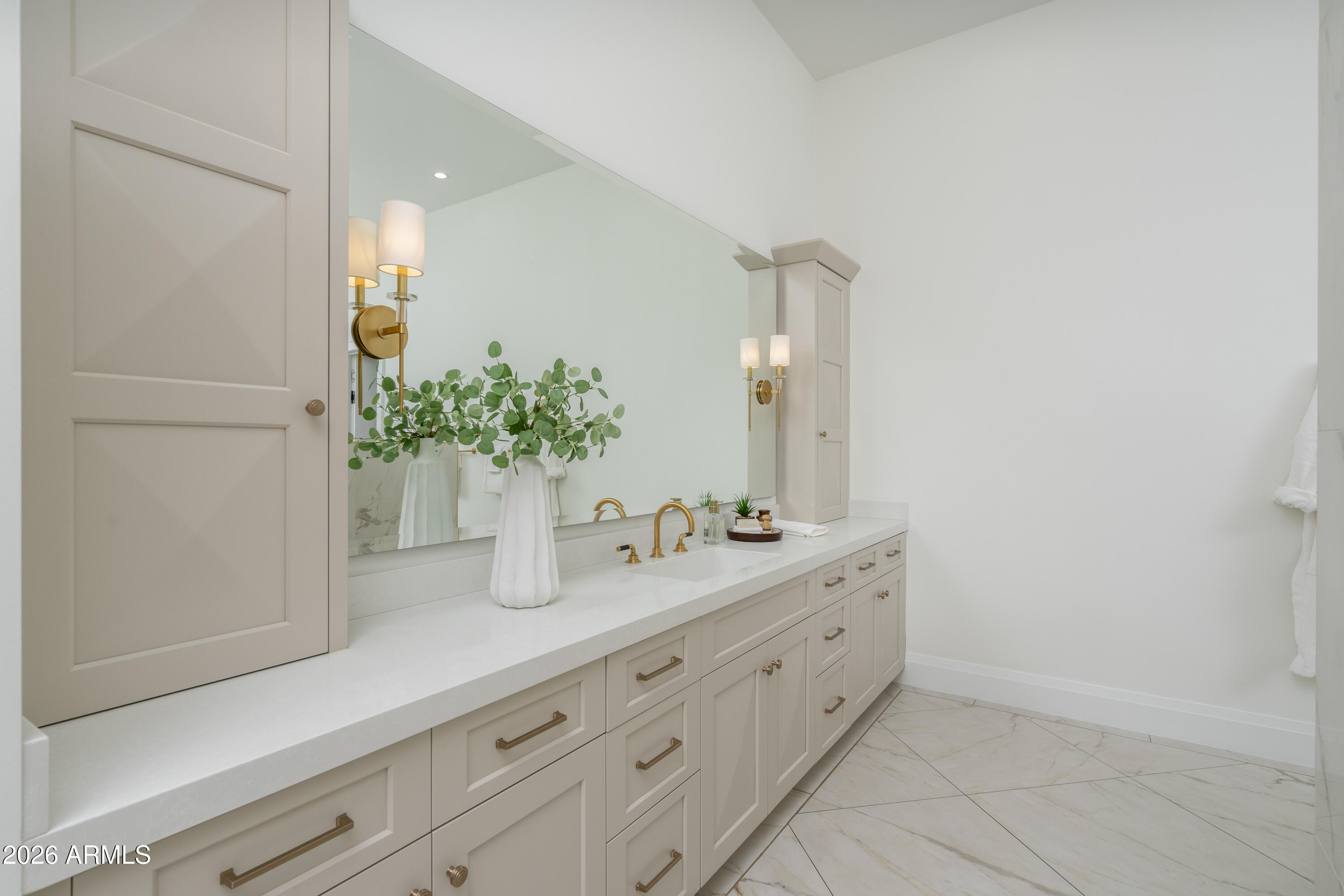 LAFAYETTE VILLA - Residential